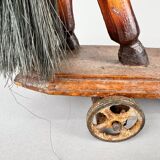 Cheval en bois vintage sur roues