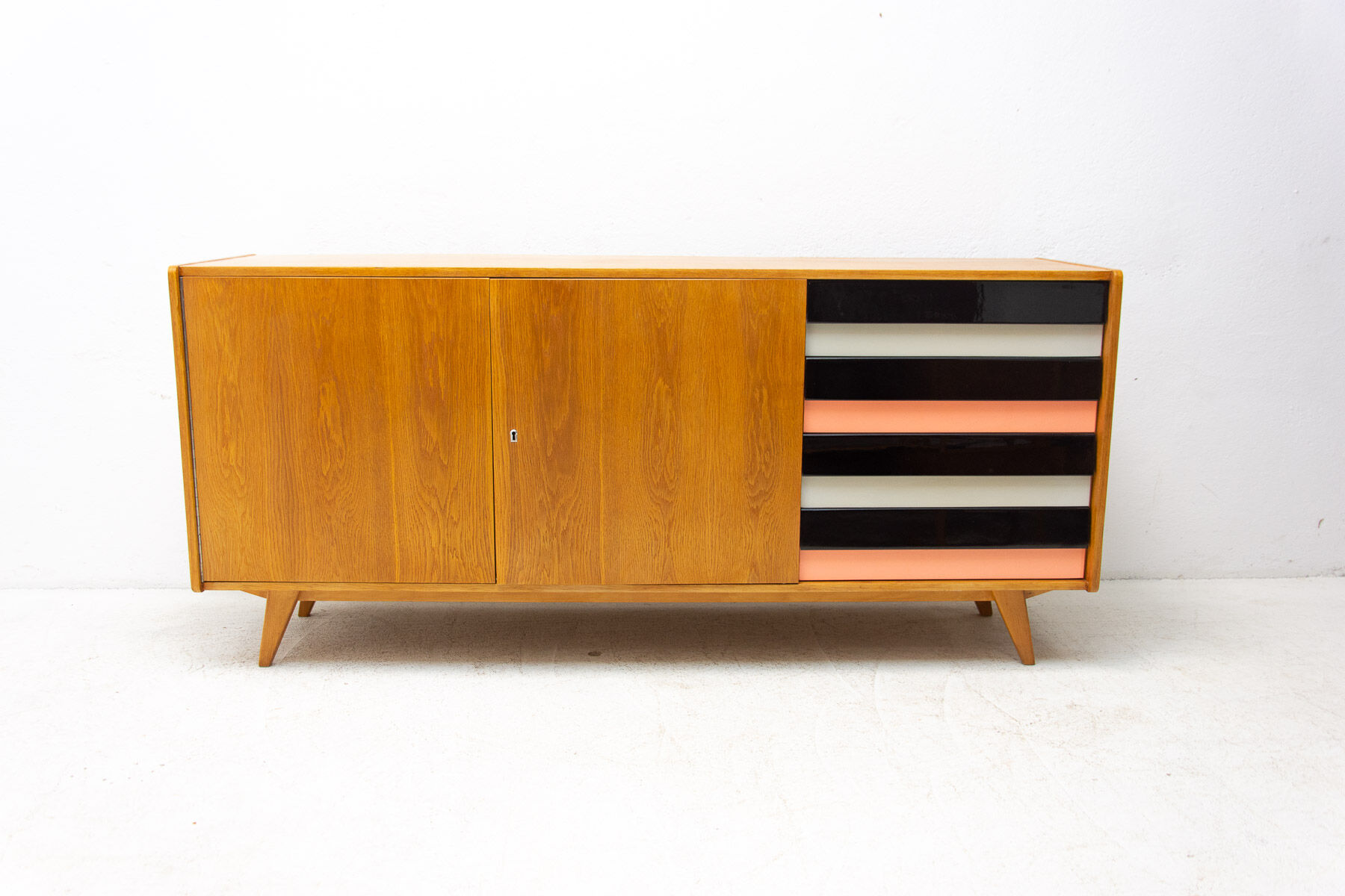 Mid Century U-460 sideboard by Jiří Jiroutek for Interiér Praha