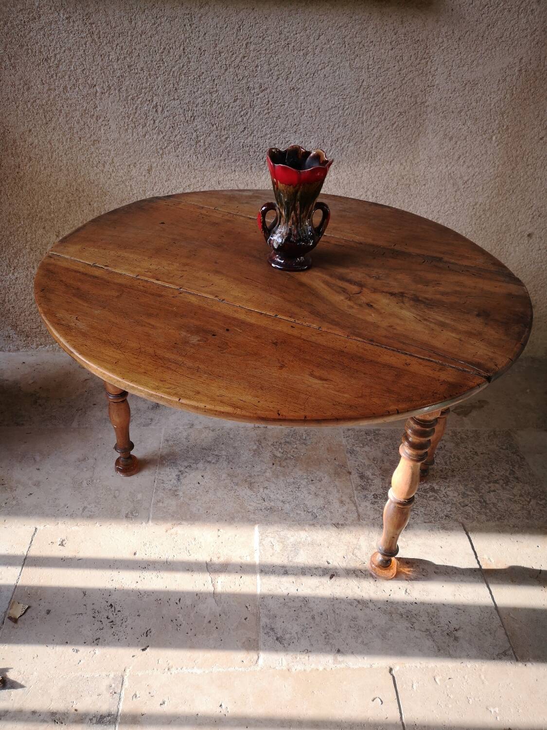 Round solid wood table 4 legs