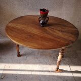 Round solid wood table 4 legs