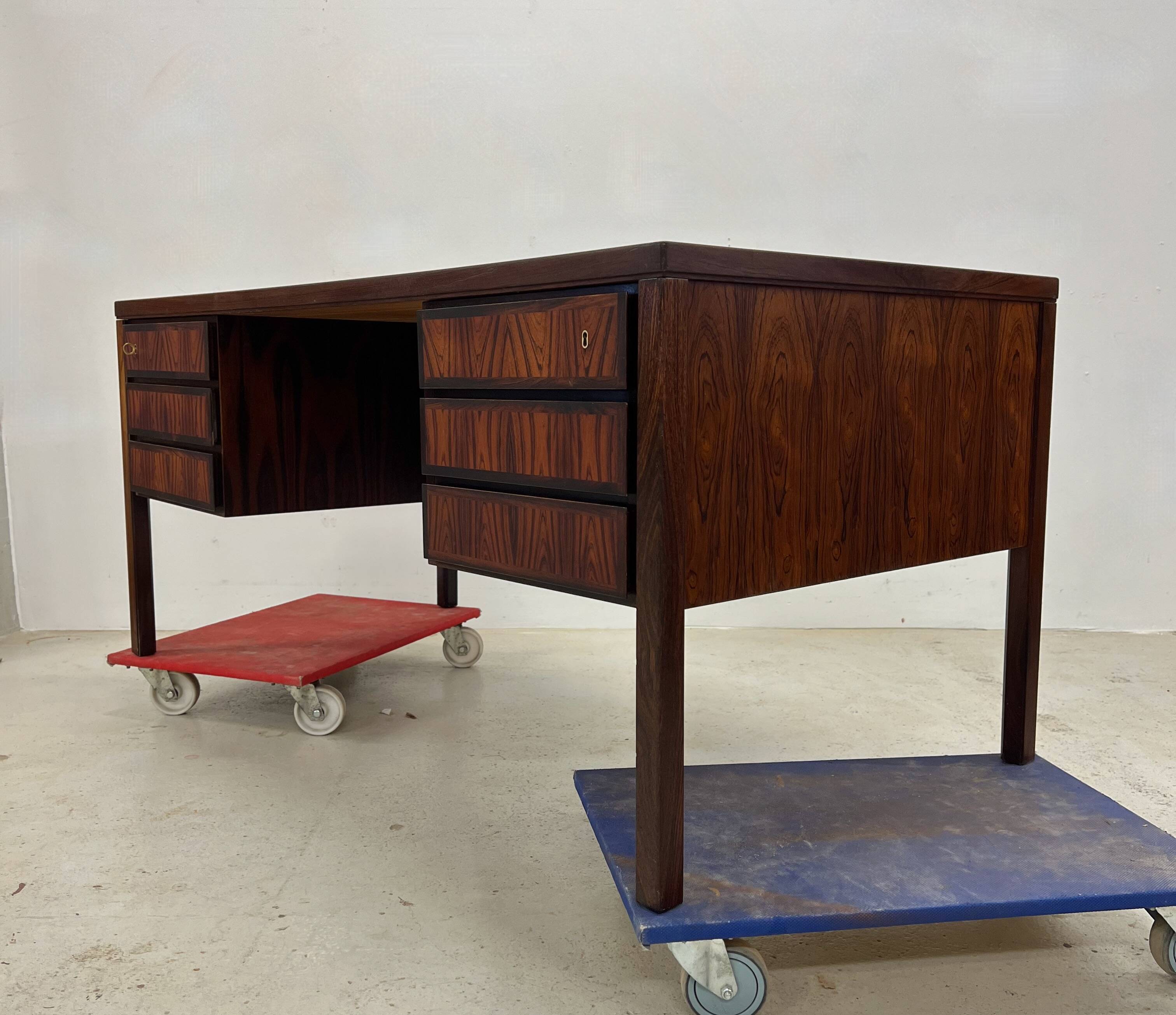 Gunni Omann Model 77 Rosewood Desk, 1960s.