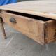 Table de ferme en noyer massif