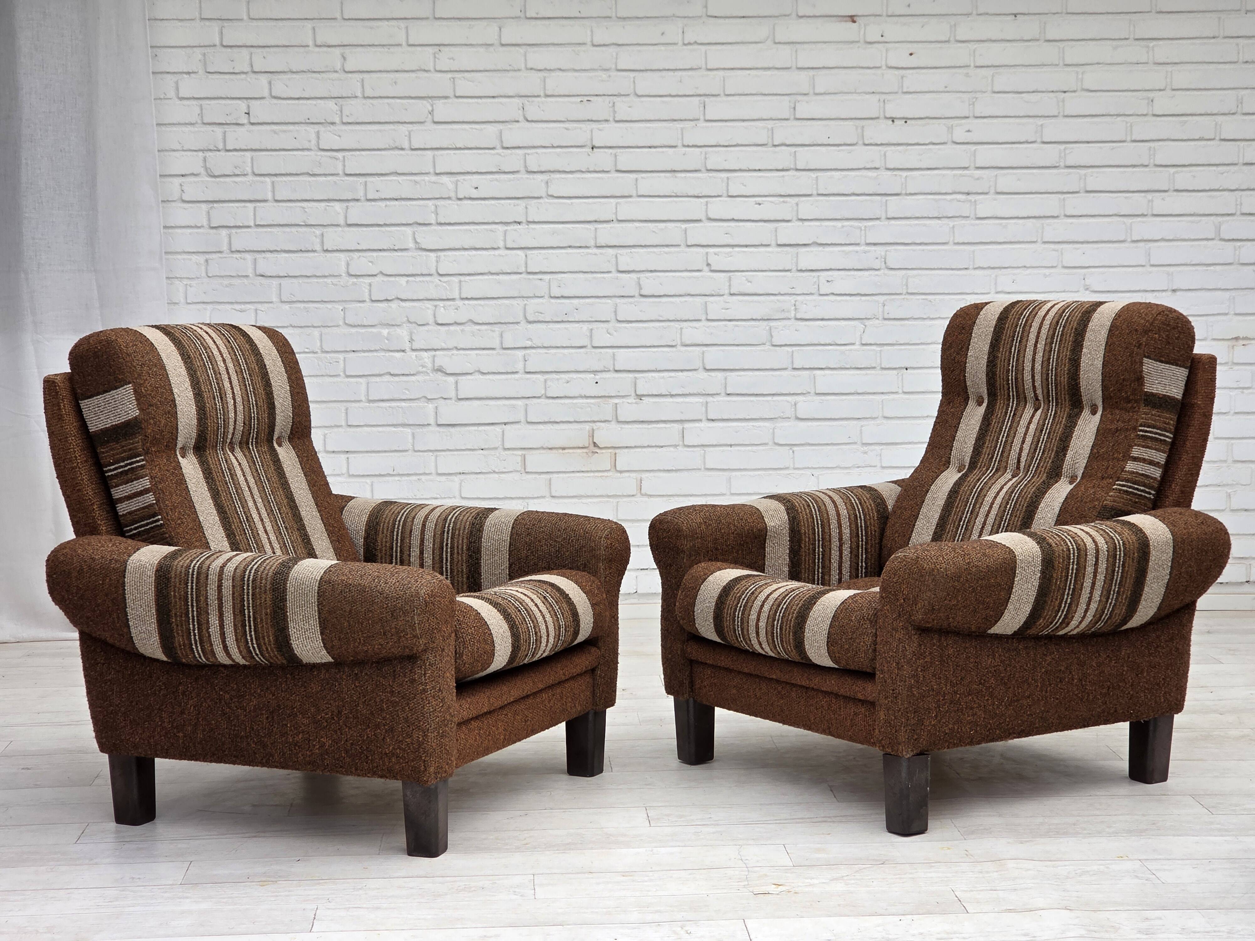 Danish club chair from the 1970s, original wool upholstery, original condition.