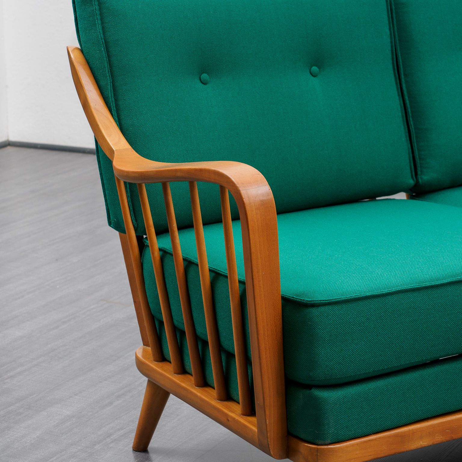 Knoll Antimott sofa, cherry wood, 1950
