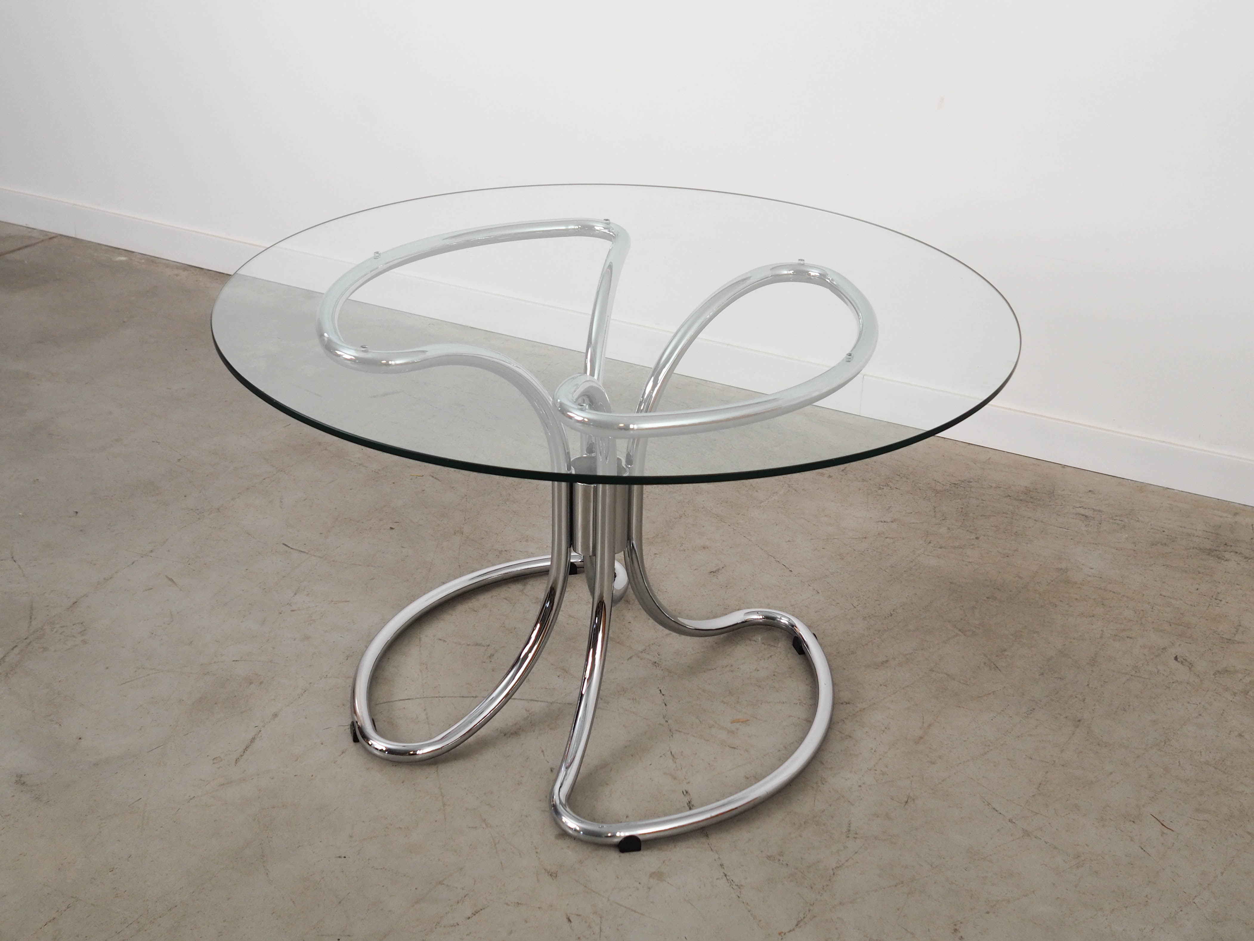 Glass table, Italian design, 1970s, manufactured by Gastone Rinaldi