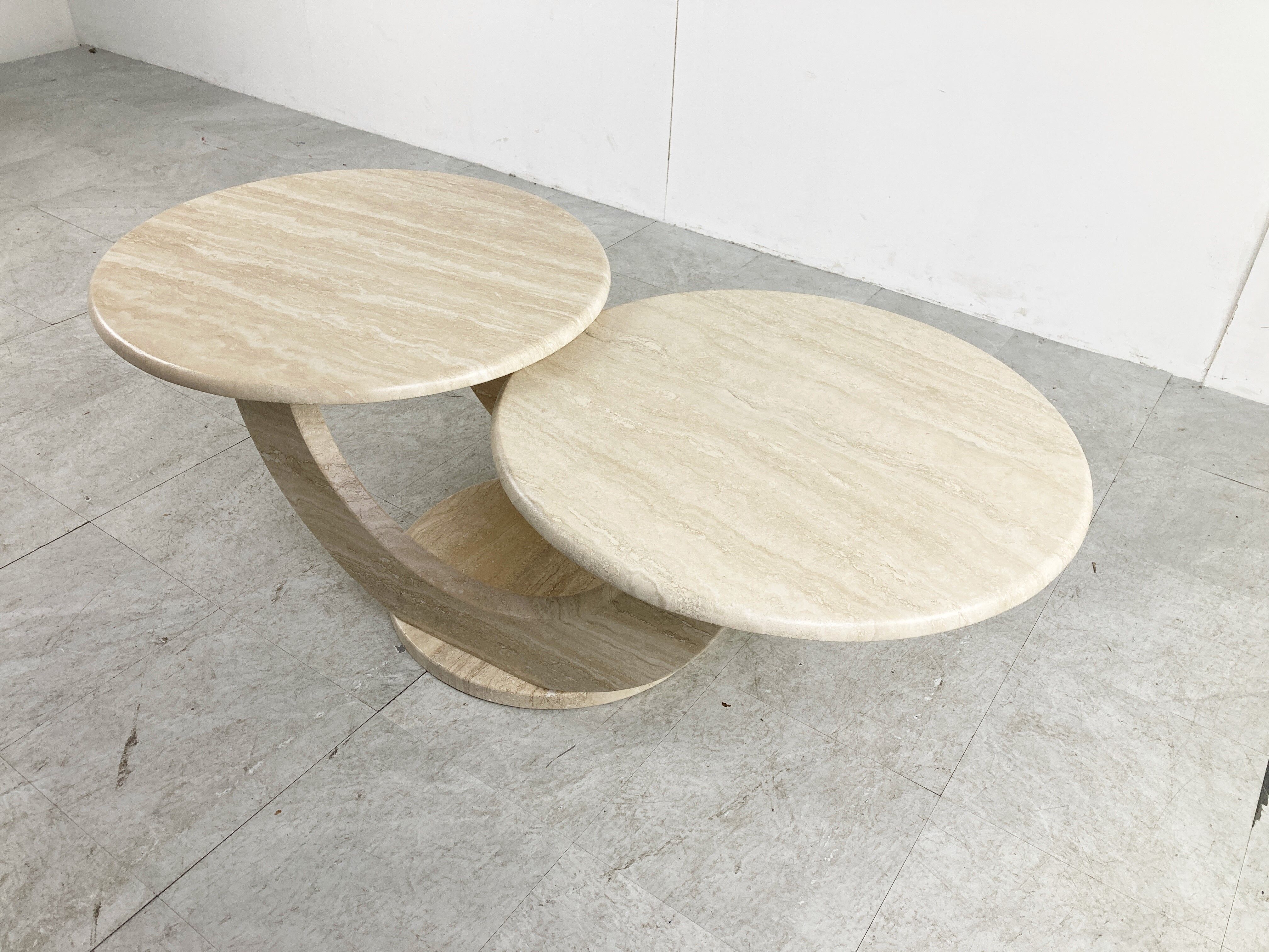 Table basse en travertin à deux niveaux, années 1970