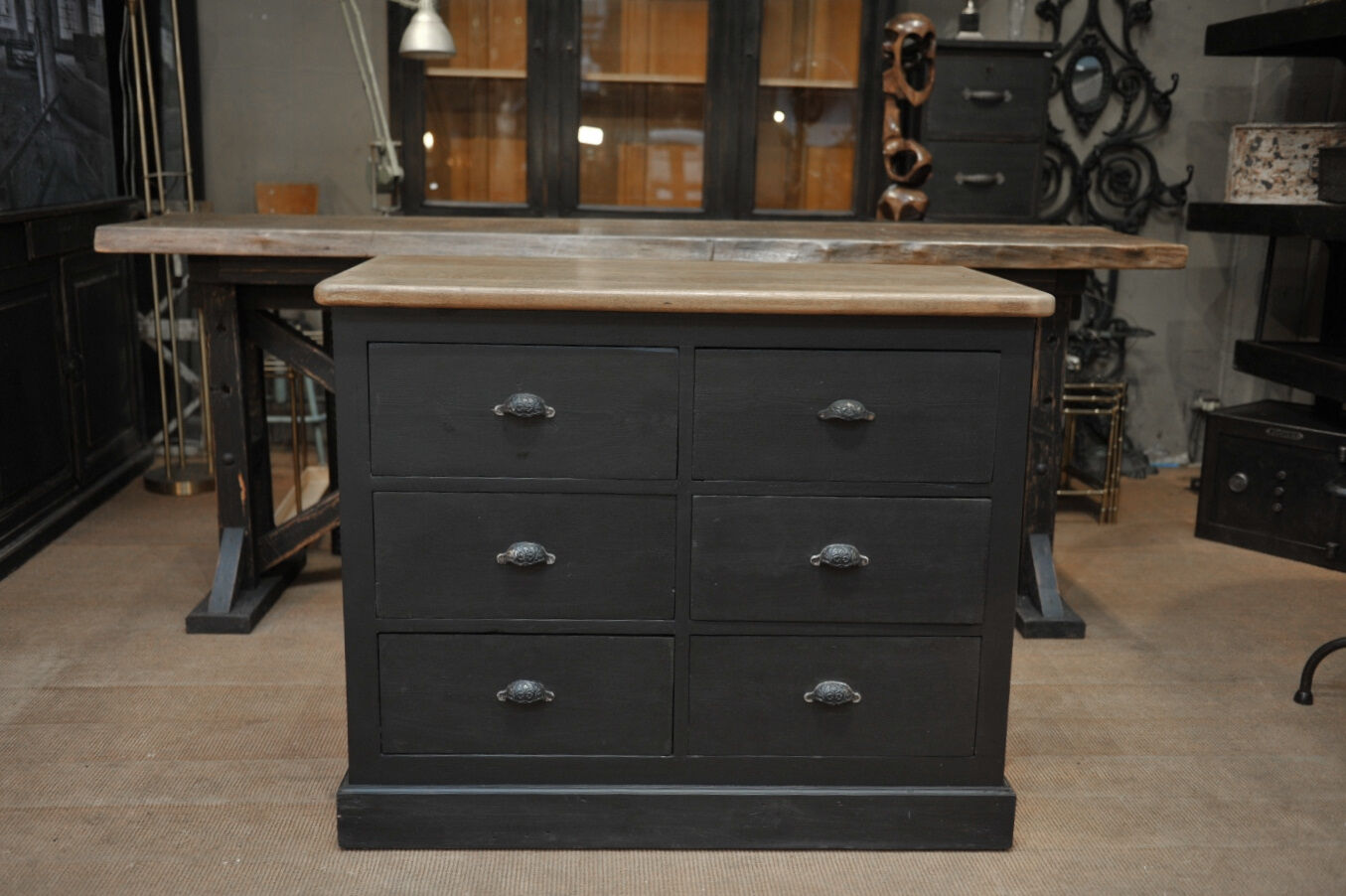 Old commerce stocking furniture has 6 black patinated fir drawers solid oak tray 1930
