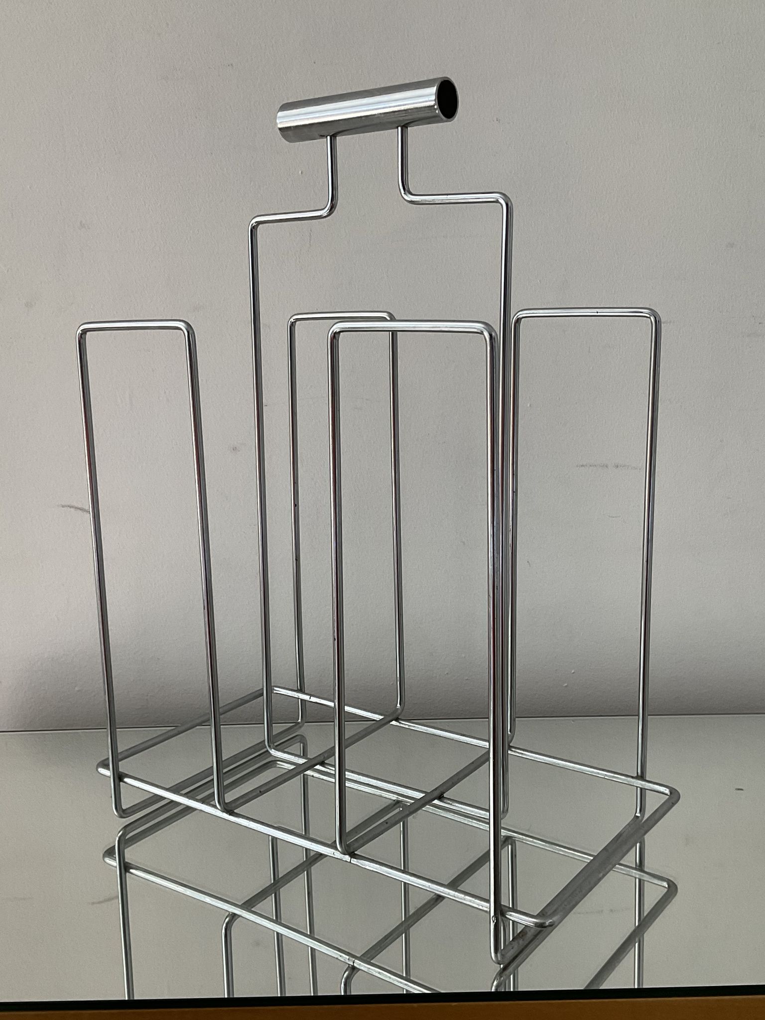 Door reviews of the 50s and 60s in stainless steel