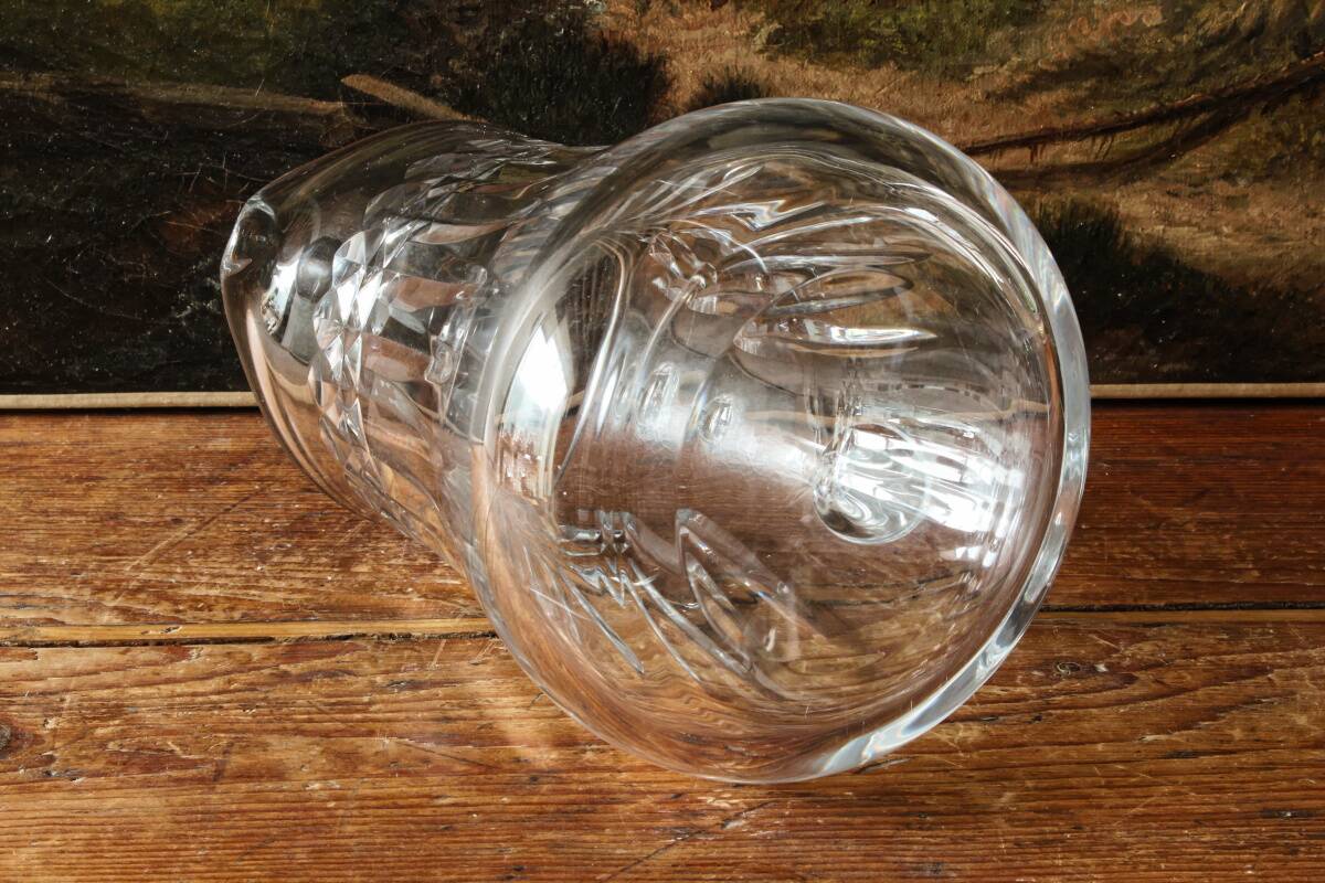 Crystal carafe by Baccarat, Picadilly model.