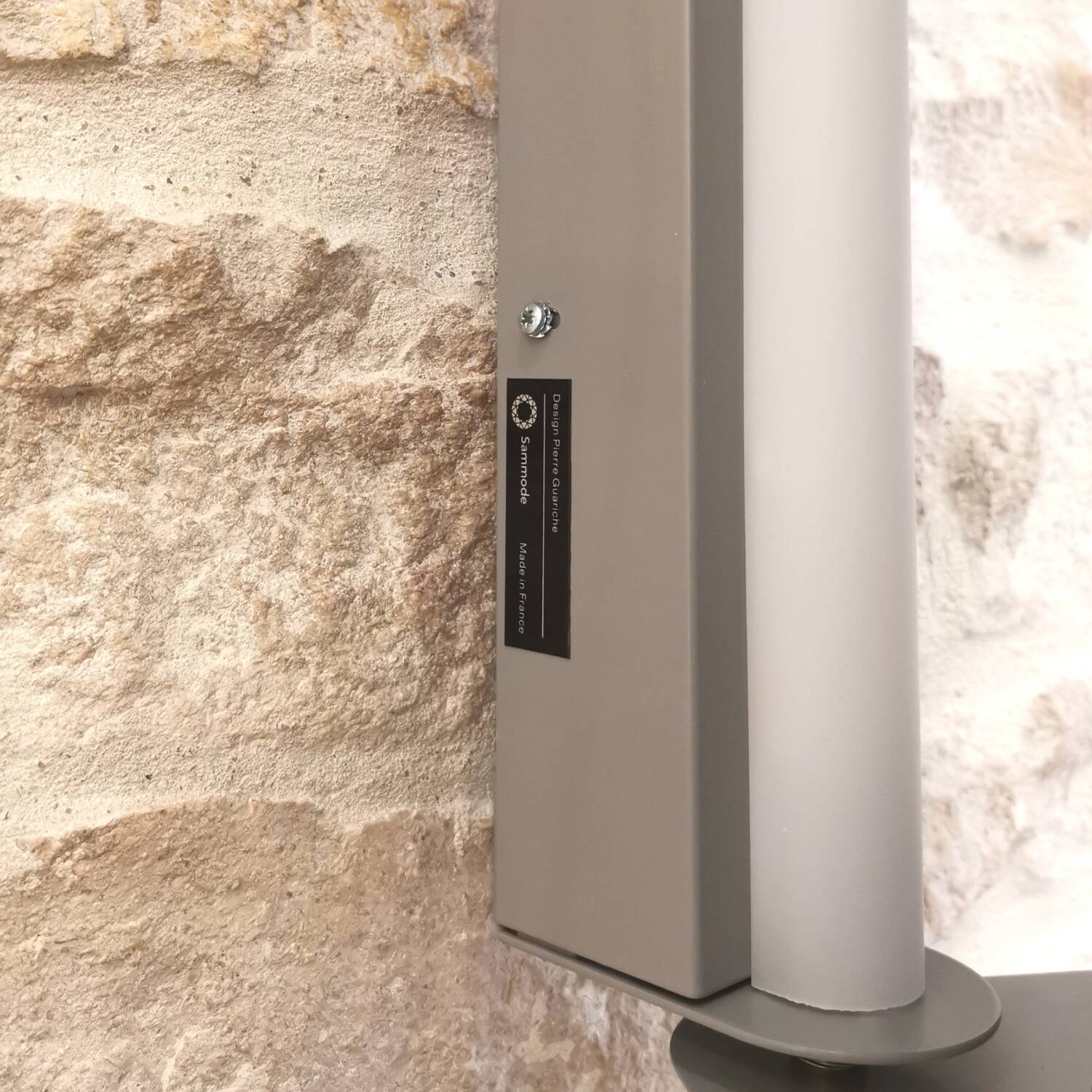 Large G3T wall light by Pierre Guariche, Sammode