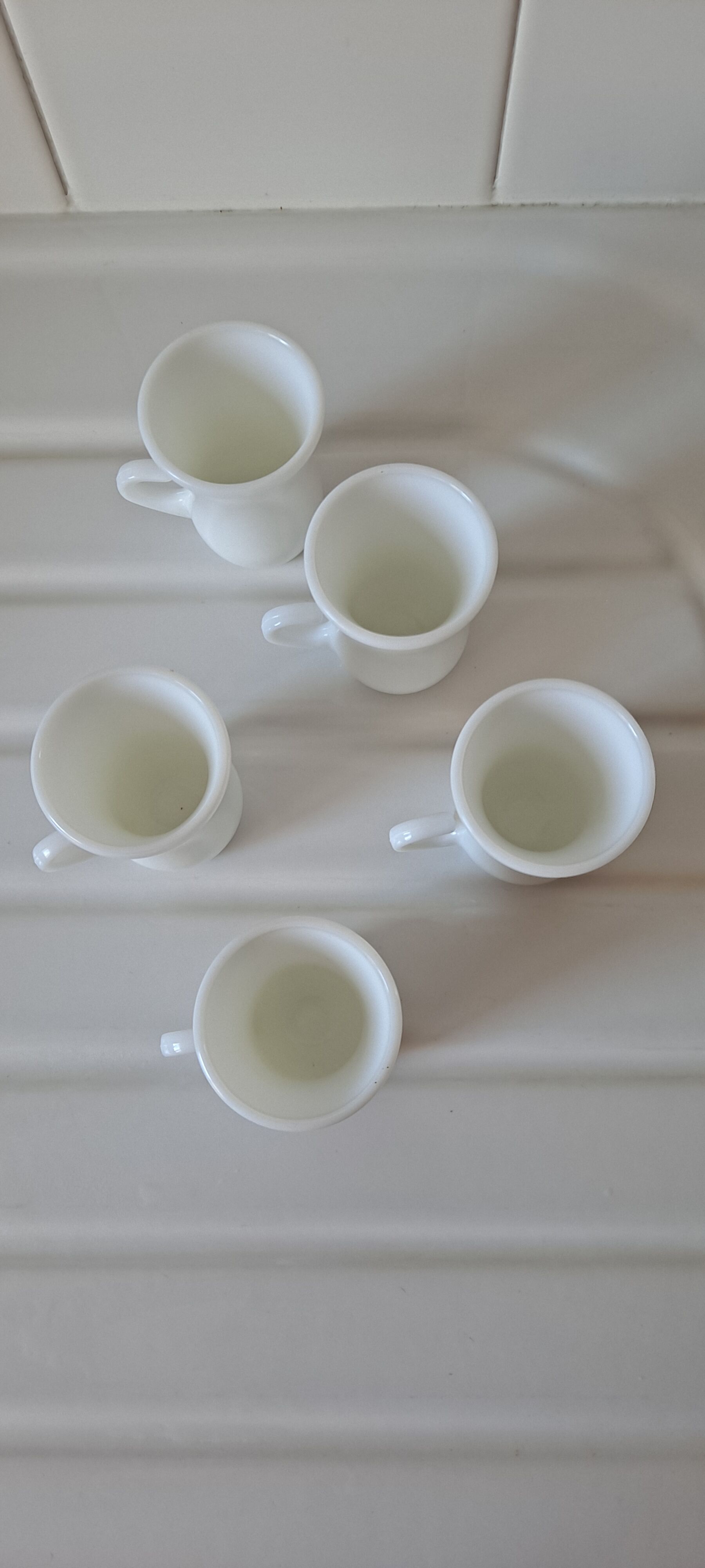 Set of 5 tea or coffee glasses