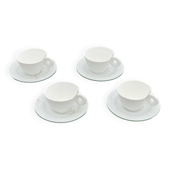 4 tasses à café en porcelaine