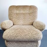 Vintage velvet armchair armrests fins