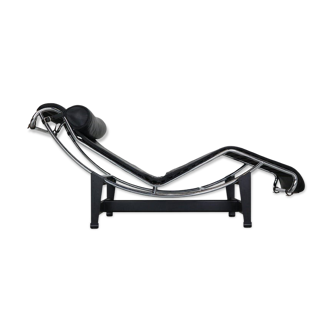 Le Corbusier LC4 Black on Black Chaise Lounge Chair by Cassina, 1970