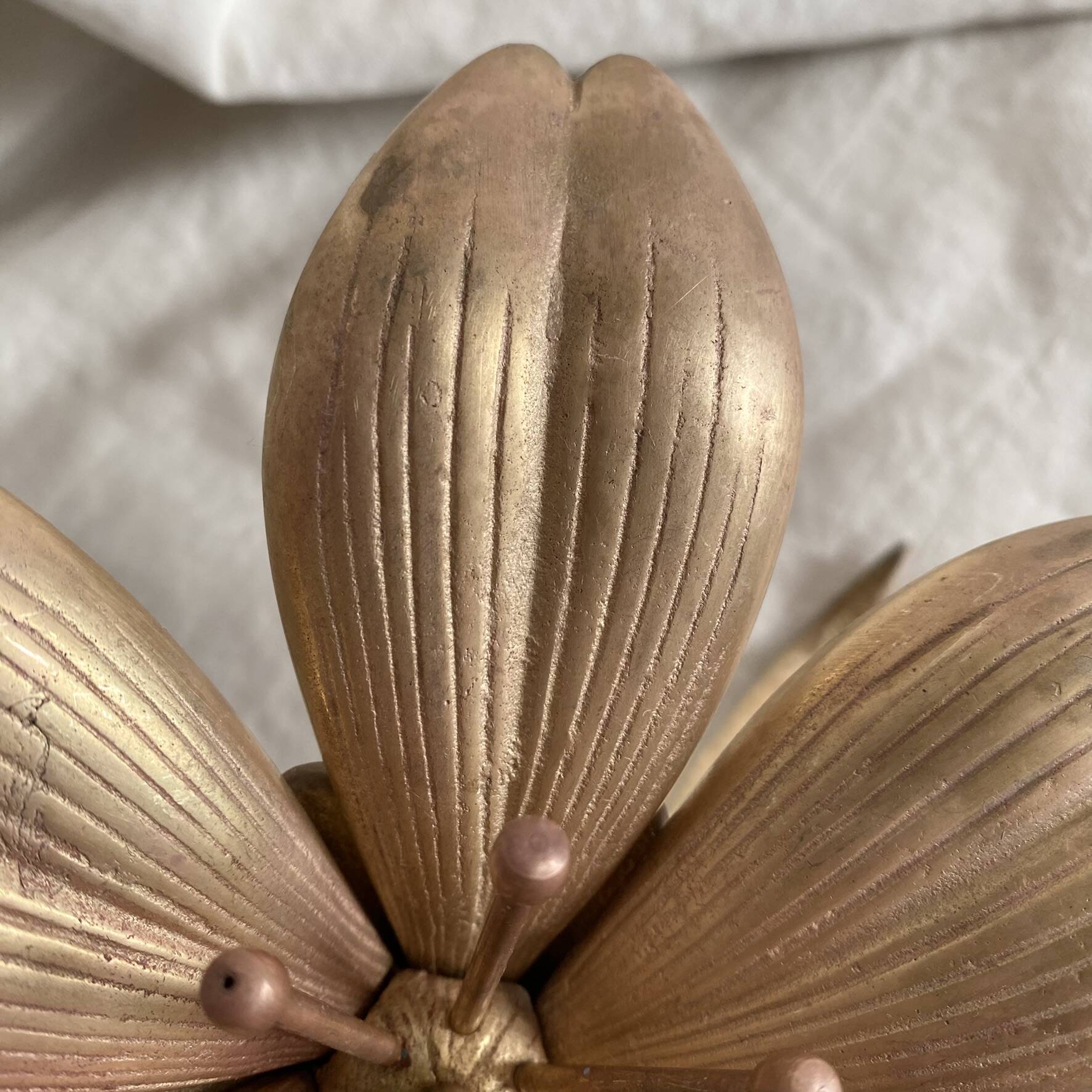 Brass flower, ashtray petals from the 60s-70s.