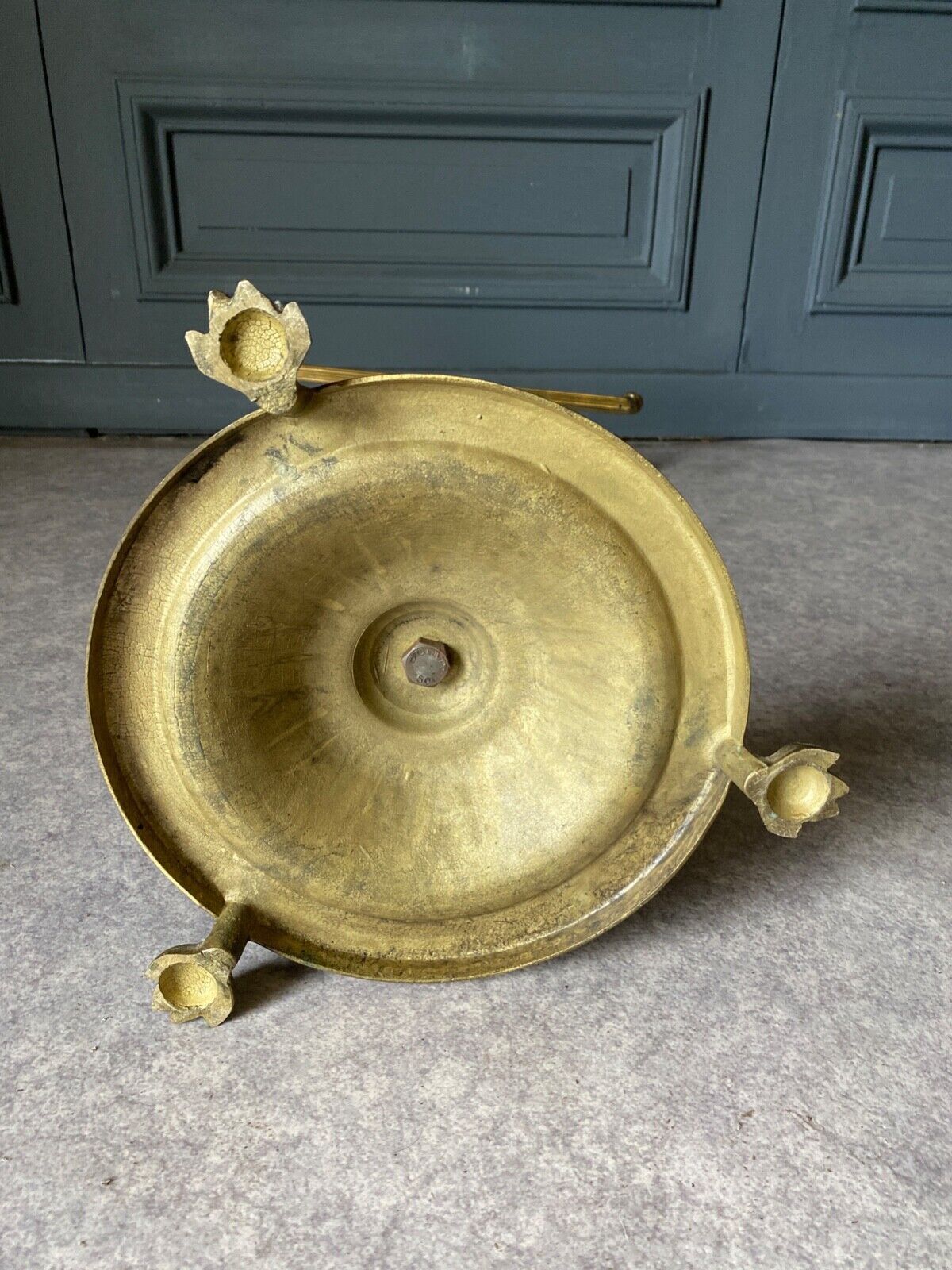 Valet de nuit travail français pieds griffes 1960 brass and wood