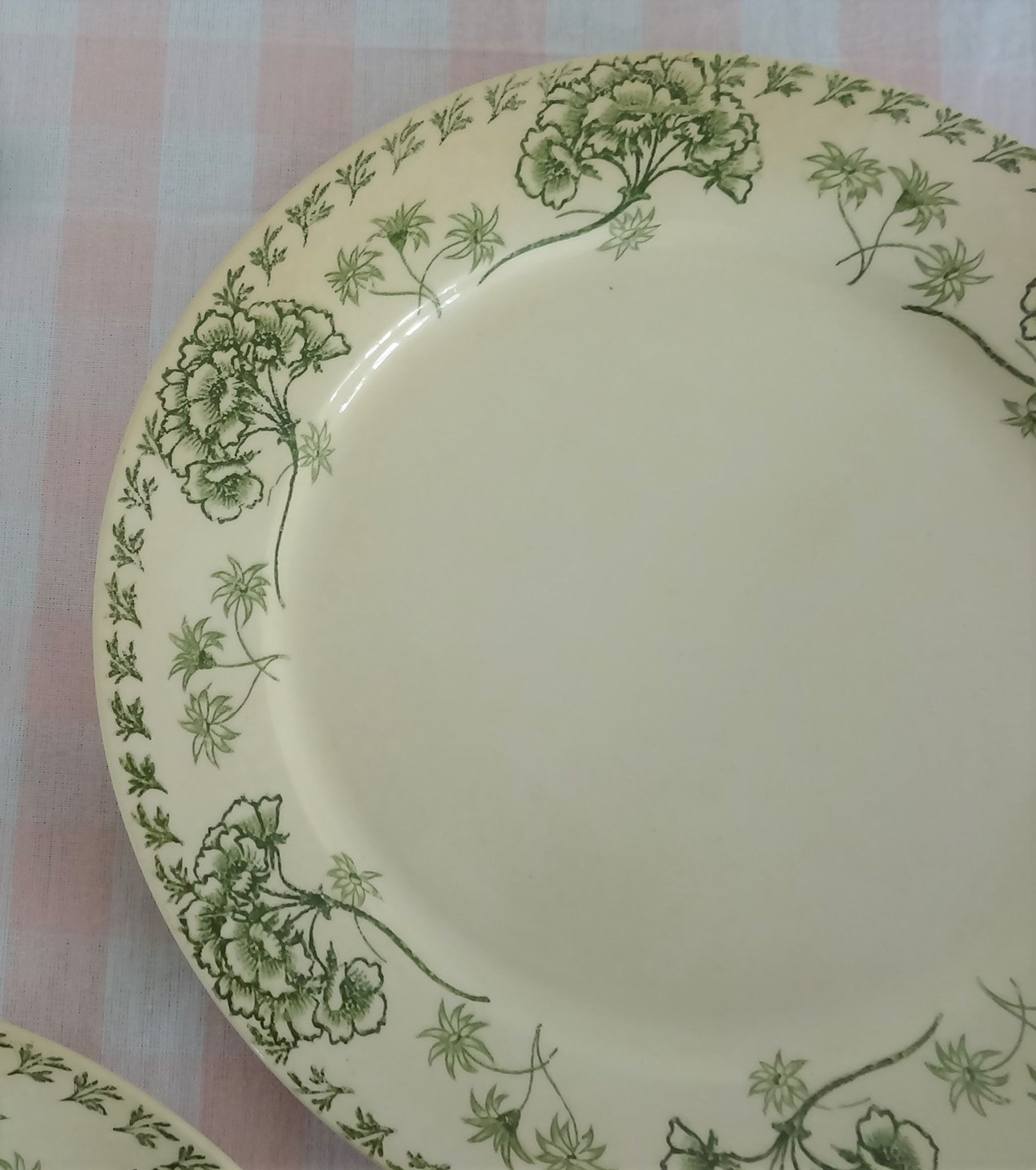 Lot de 4 assiettes plates en faïence de Sarreguemines motif Palmyre