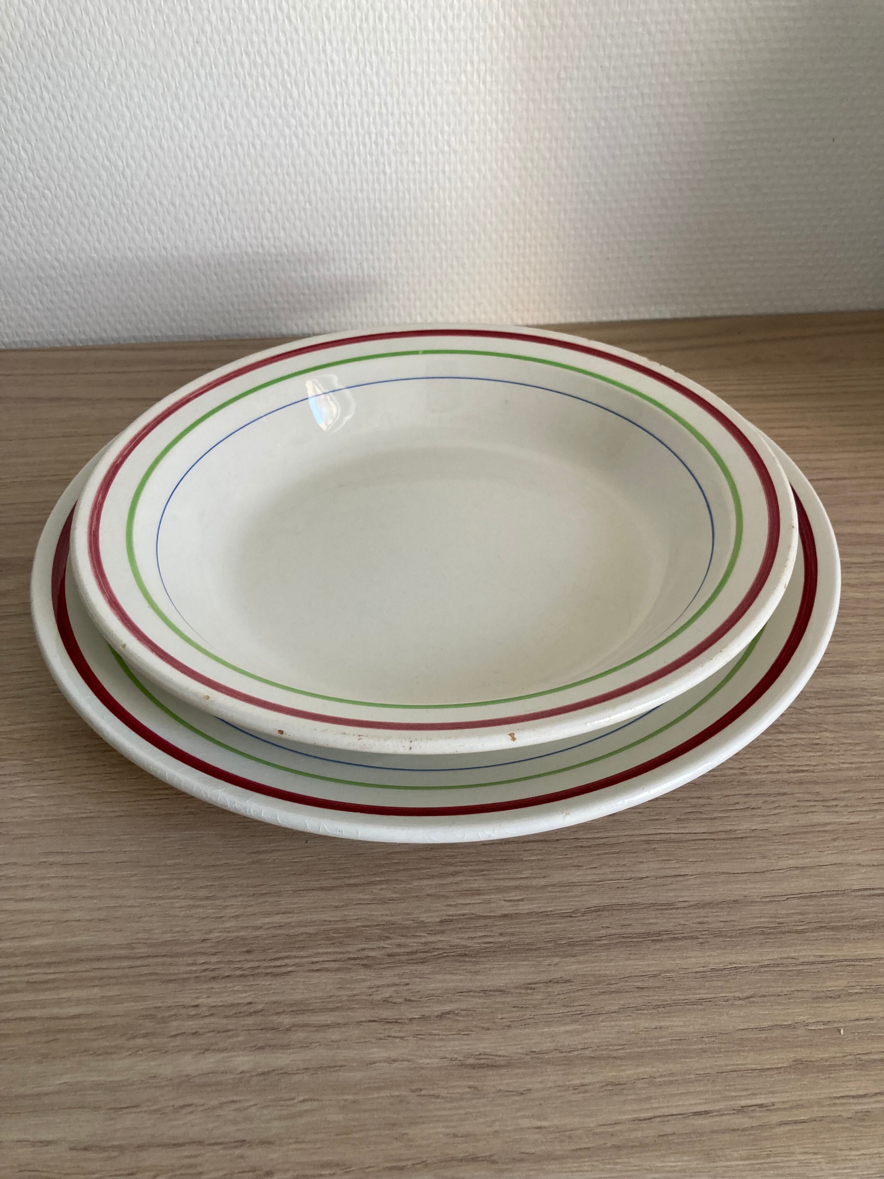 Service plates Gien pottery