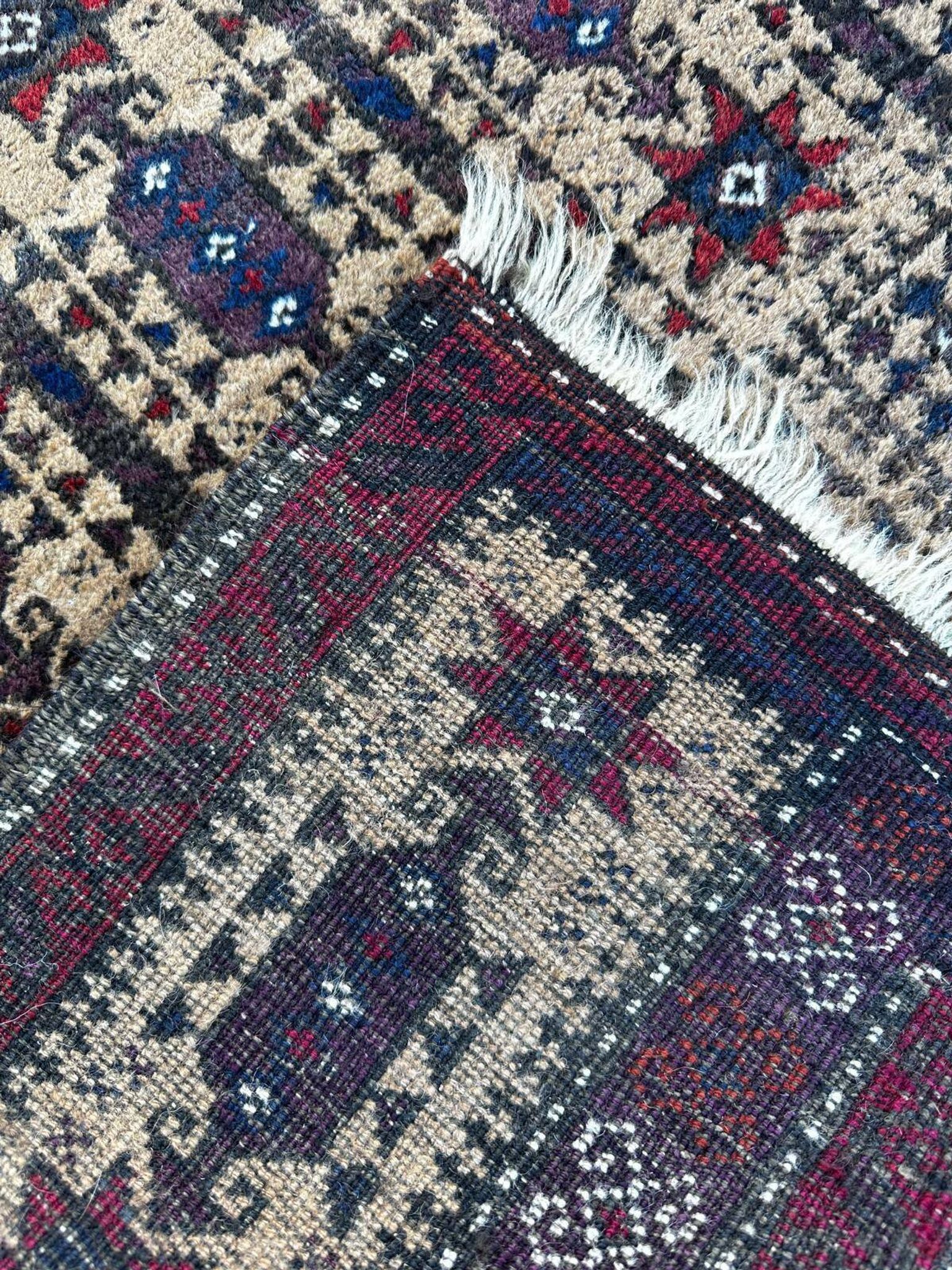 Handmade Persian rug 150cm x 90cm