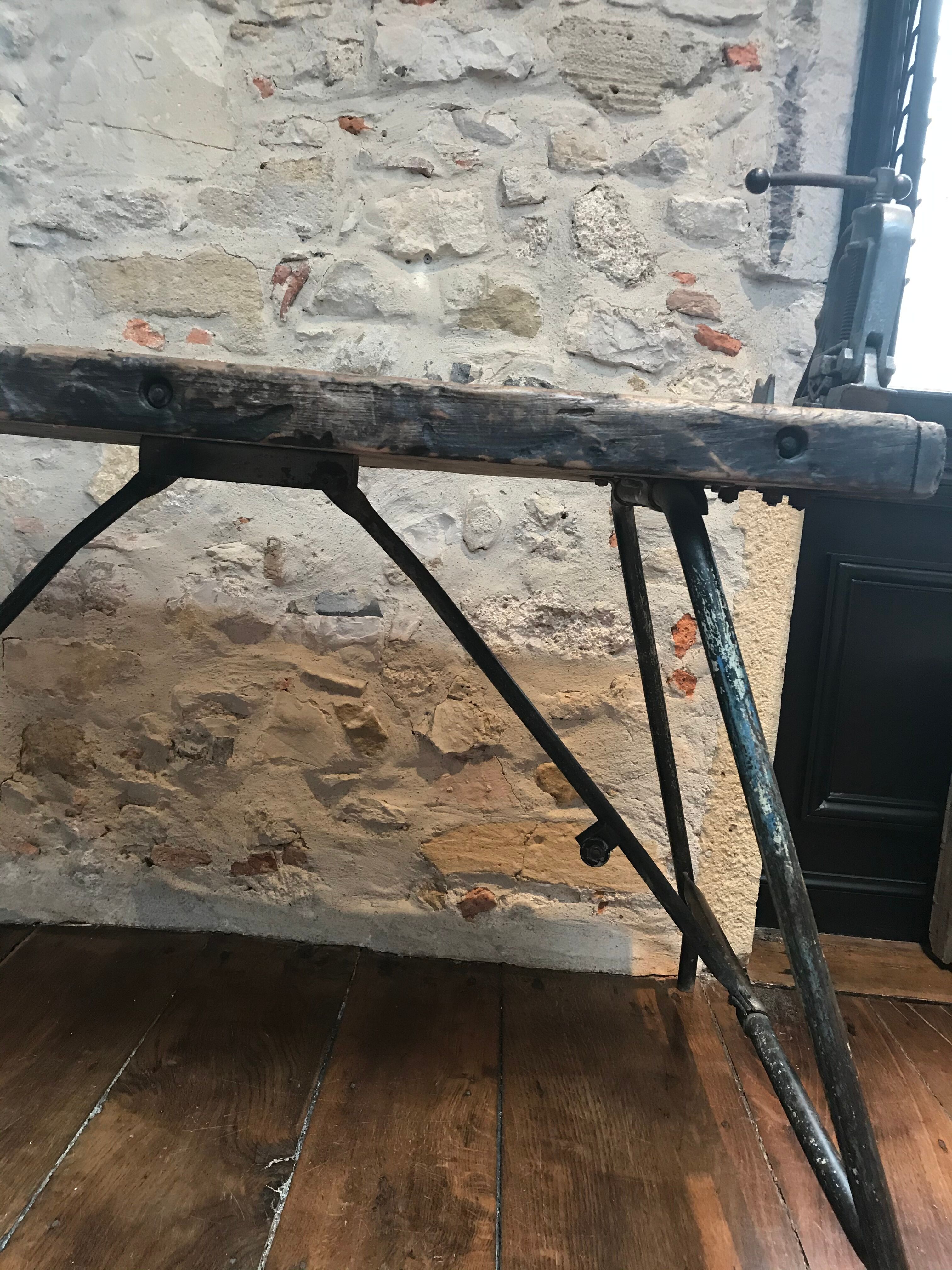 Bureau établi de plombier