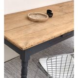 Farm table