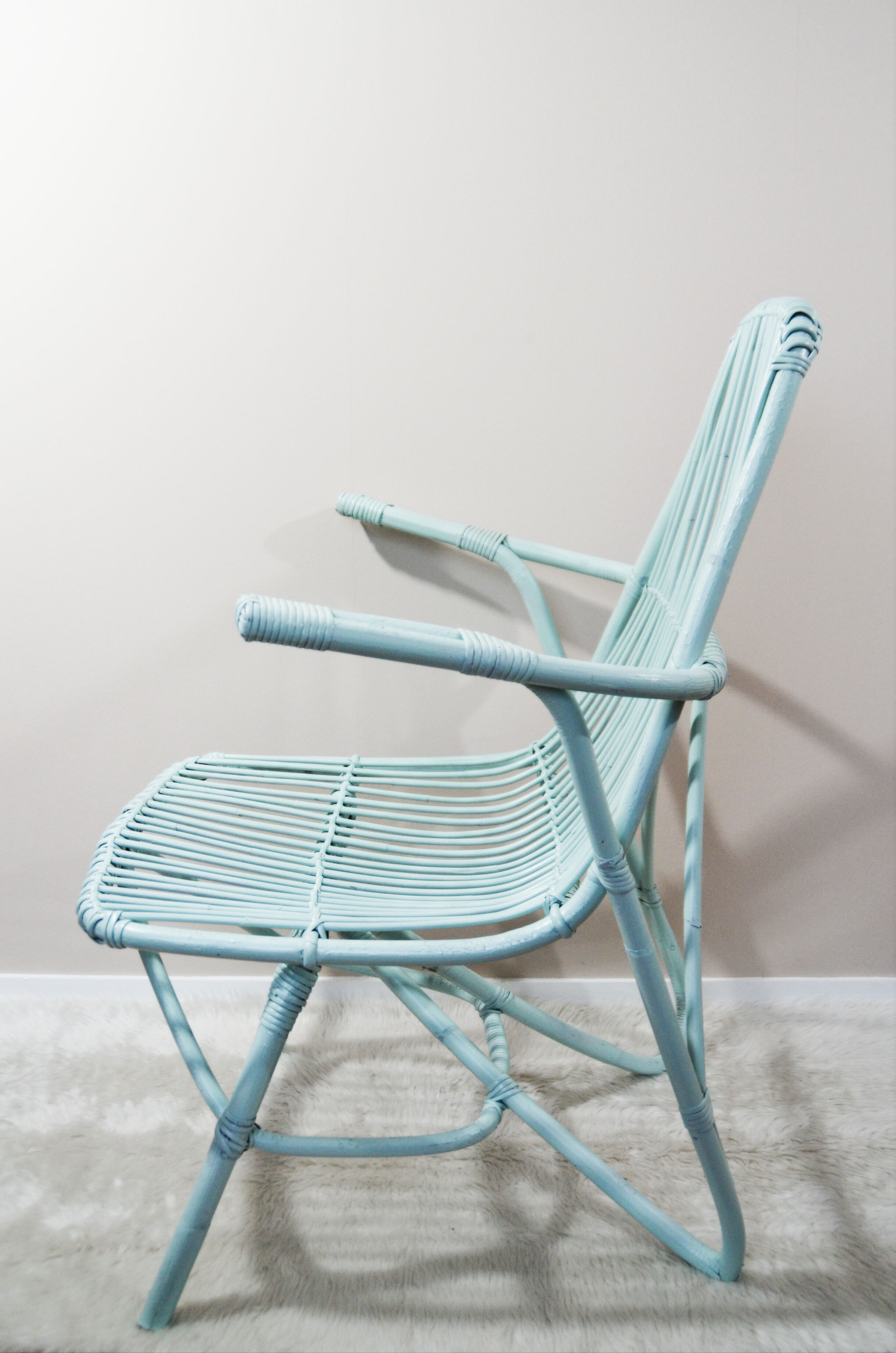 Adult rattan armchair