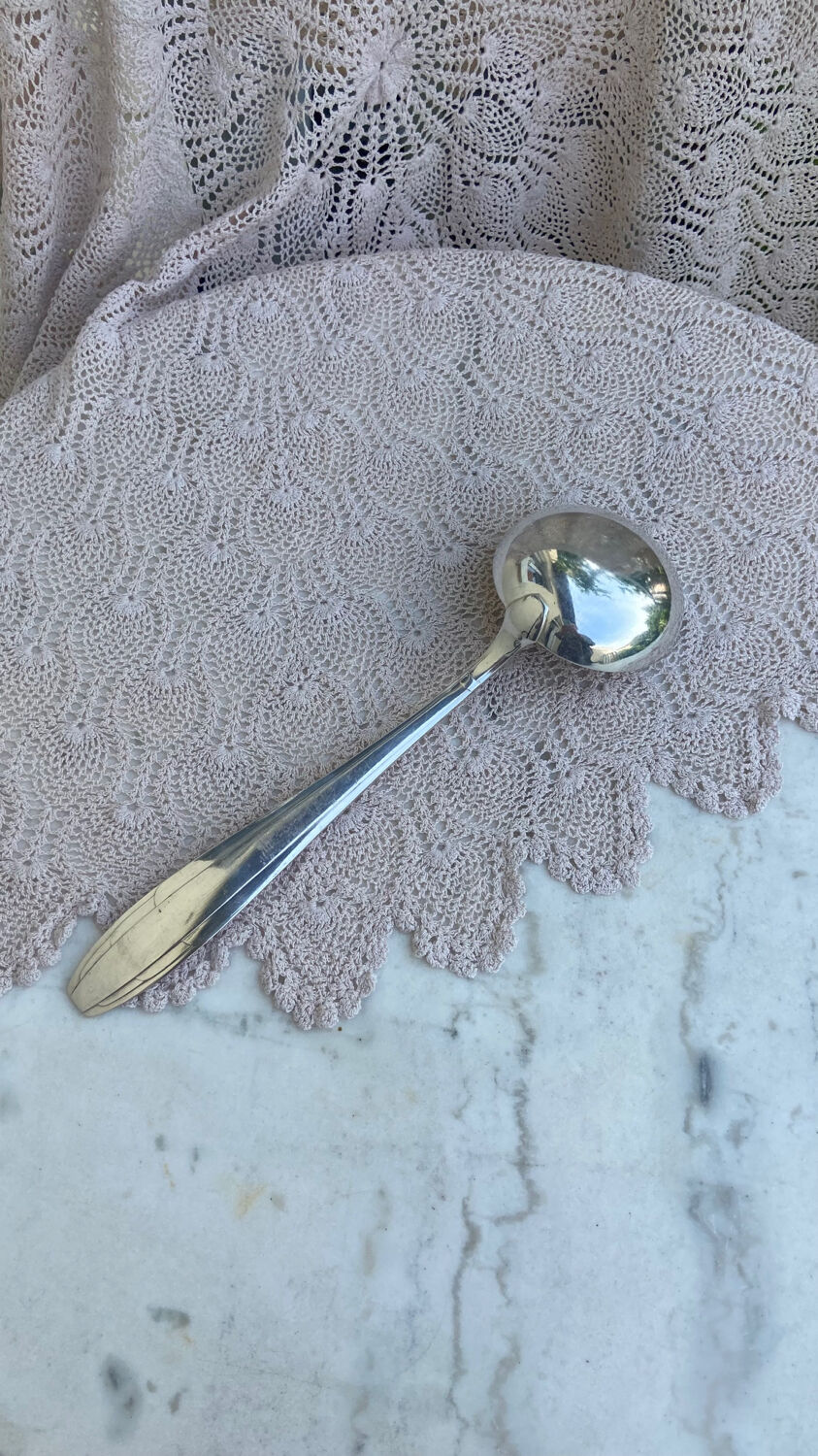 Apollo vintage 1950s silver-plated 35-piece cutlery set