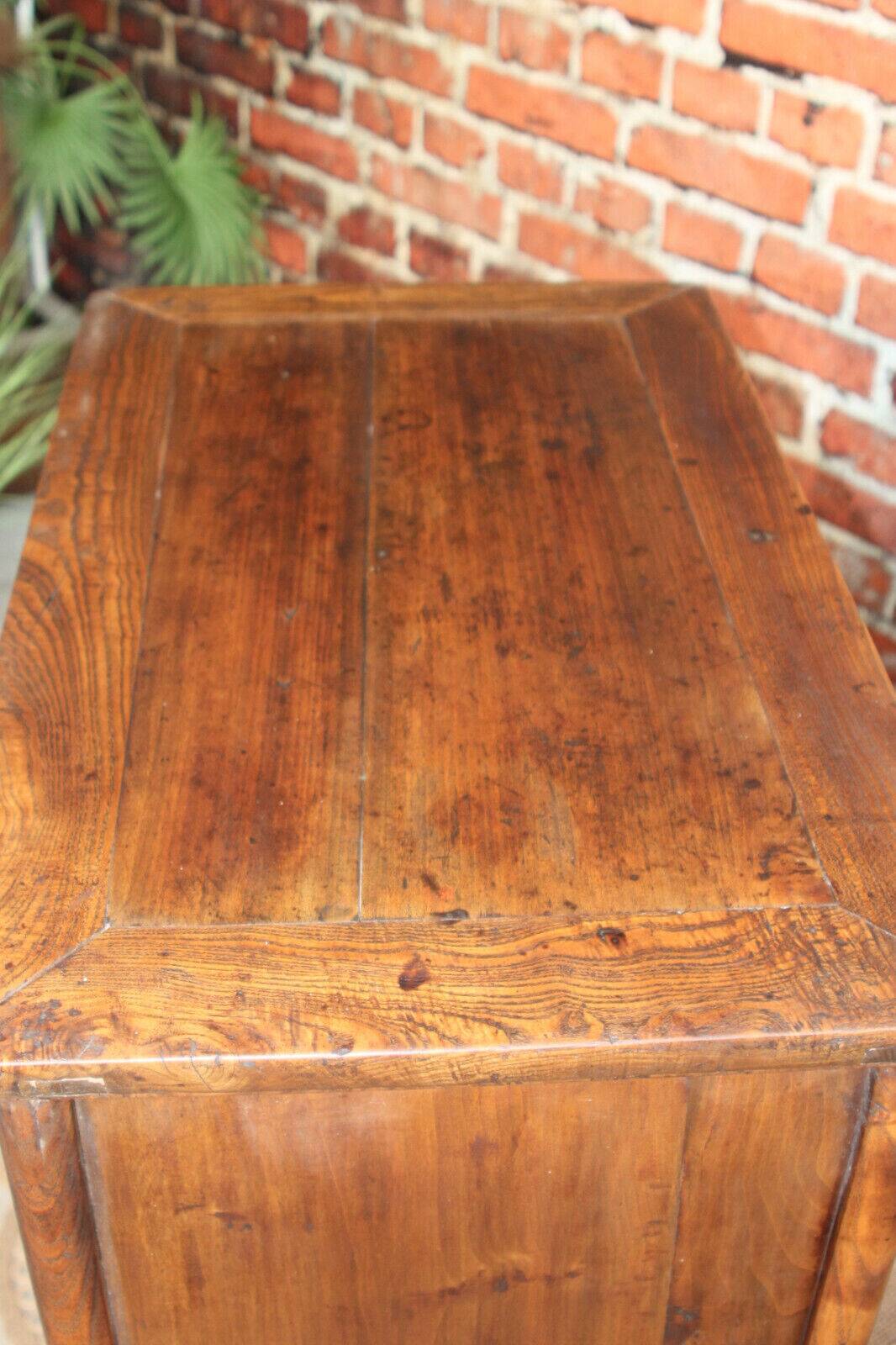 Armoire chinoise du XIXème.