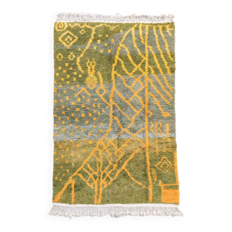 Tapis berbère marocain Beni Ouarain gris vert à motifs jaunes 2,55x1,52m