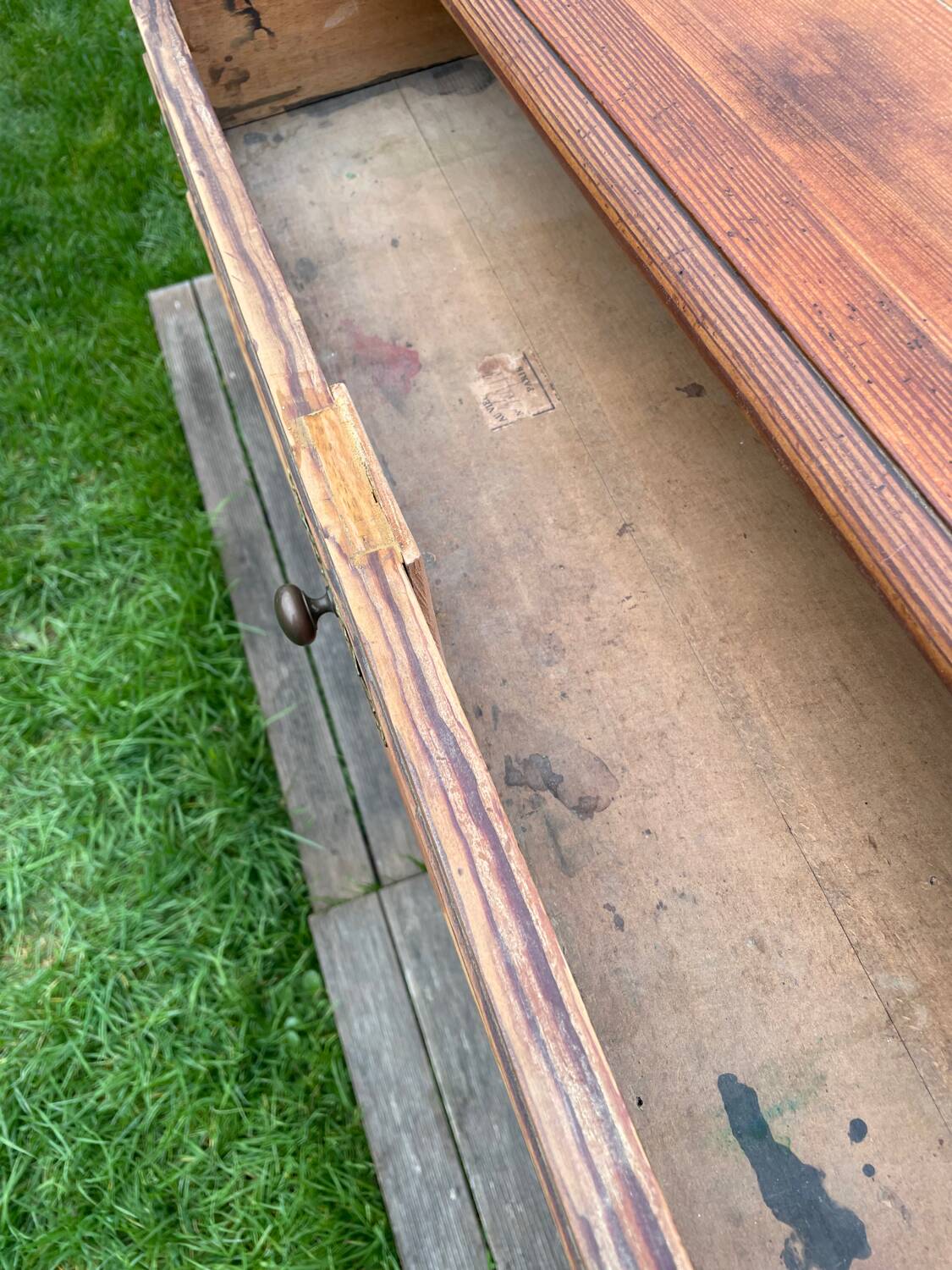 Small desk in pichepin 1900