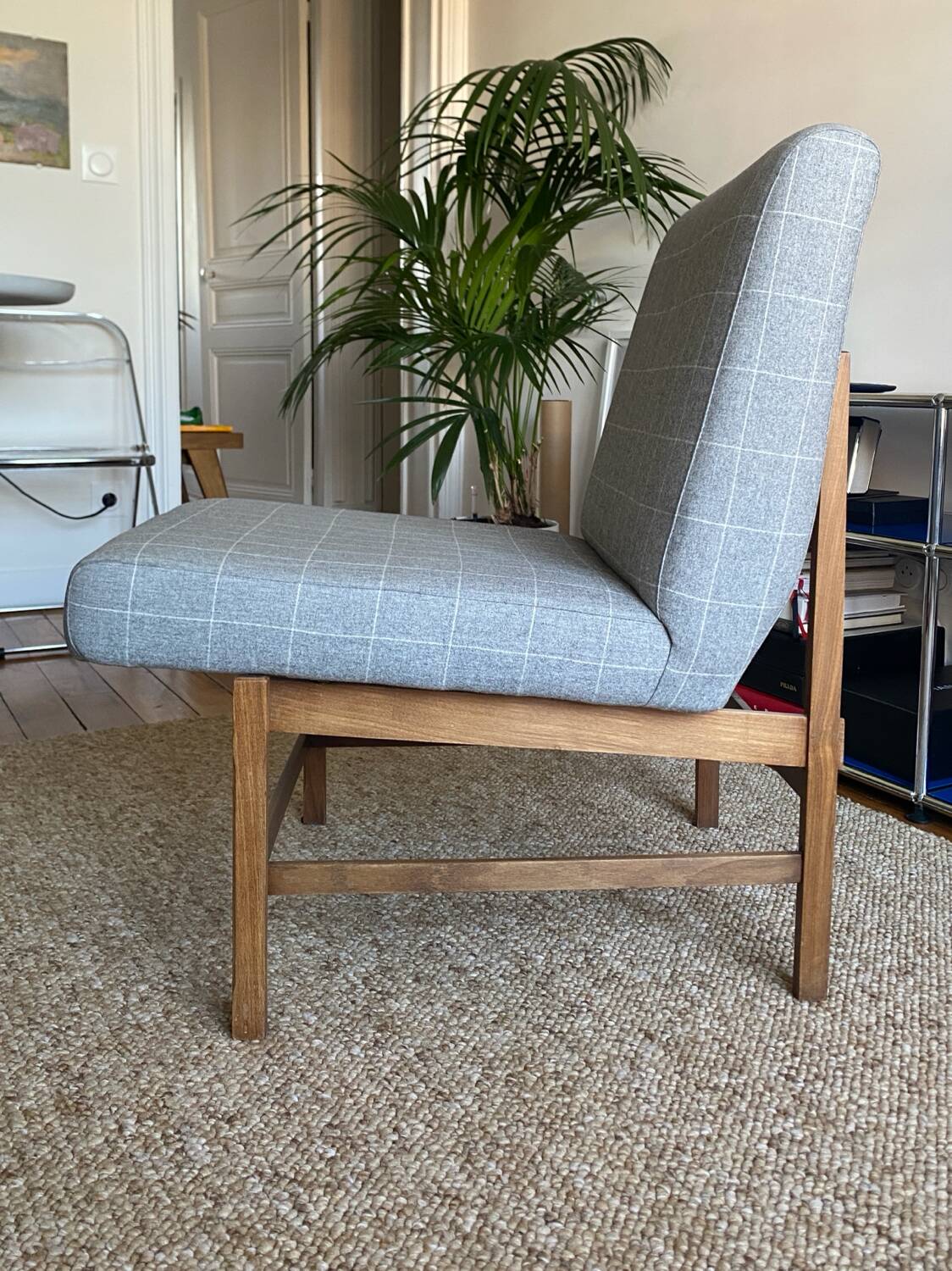 Vintage armchair with a Scandinavian spirit