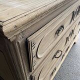 Commode en bois brut