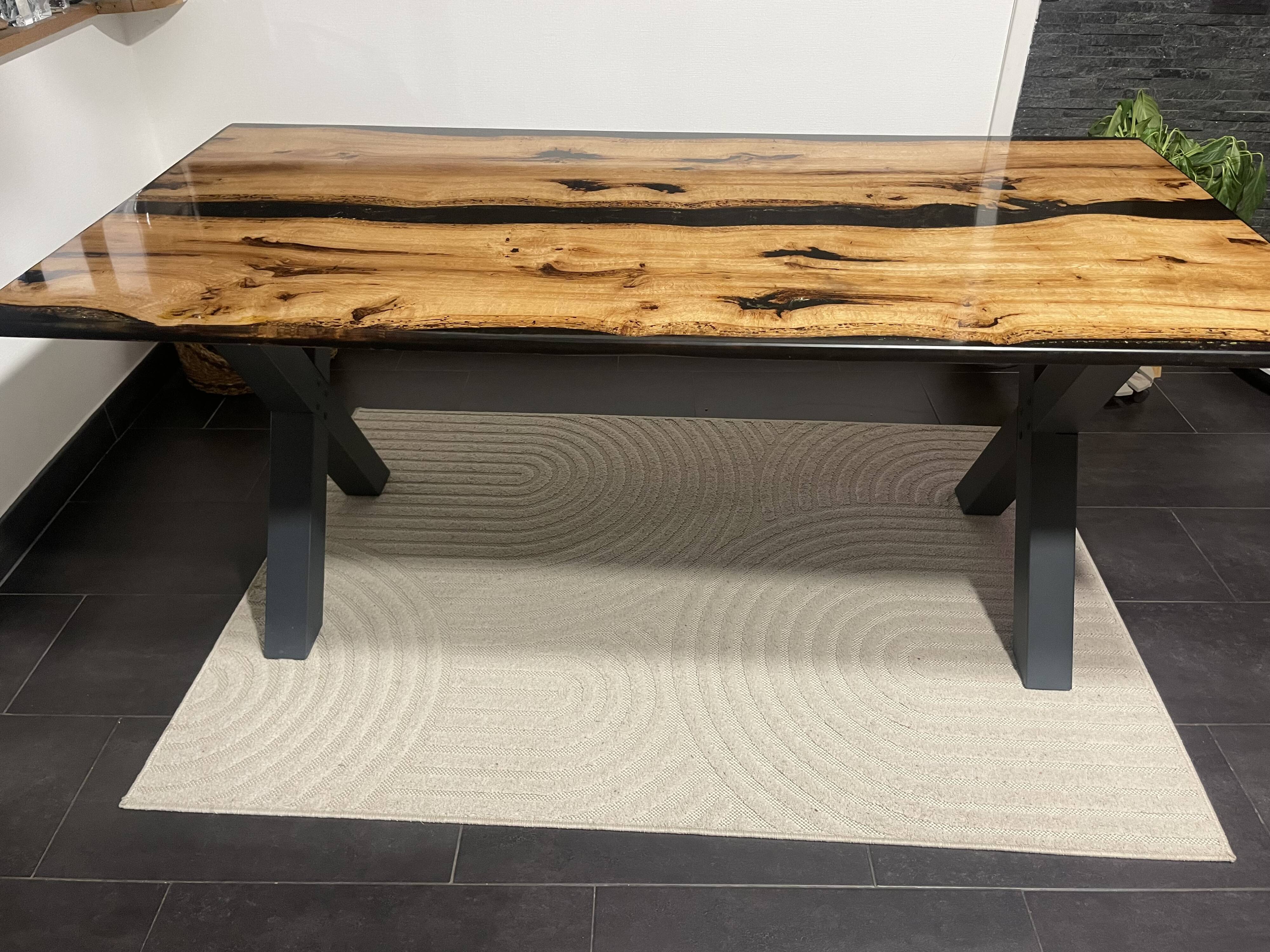 Oak resin table