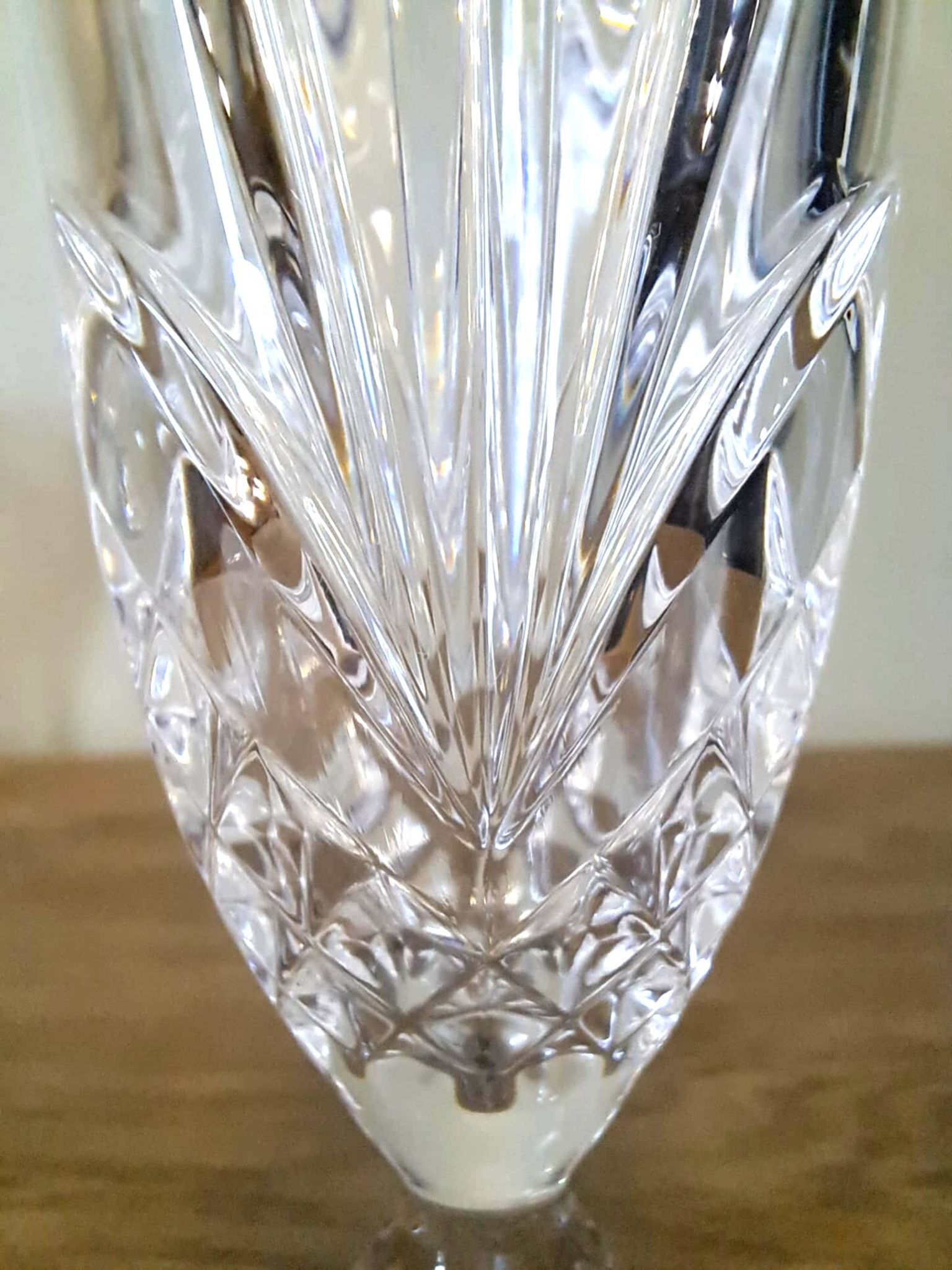 8 flûtes à champagne en cristal