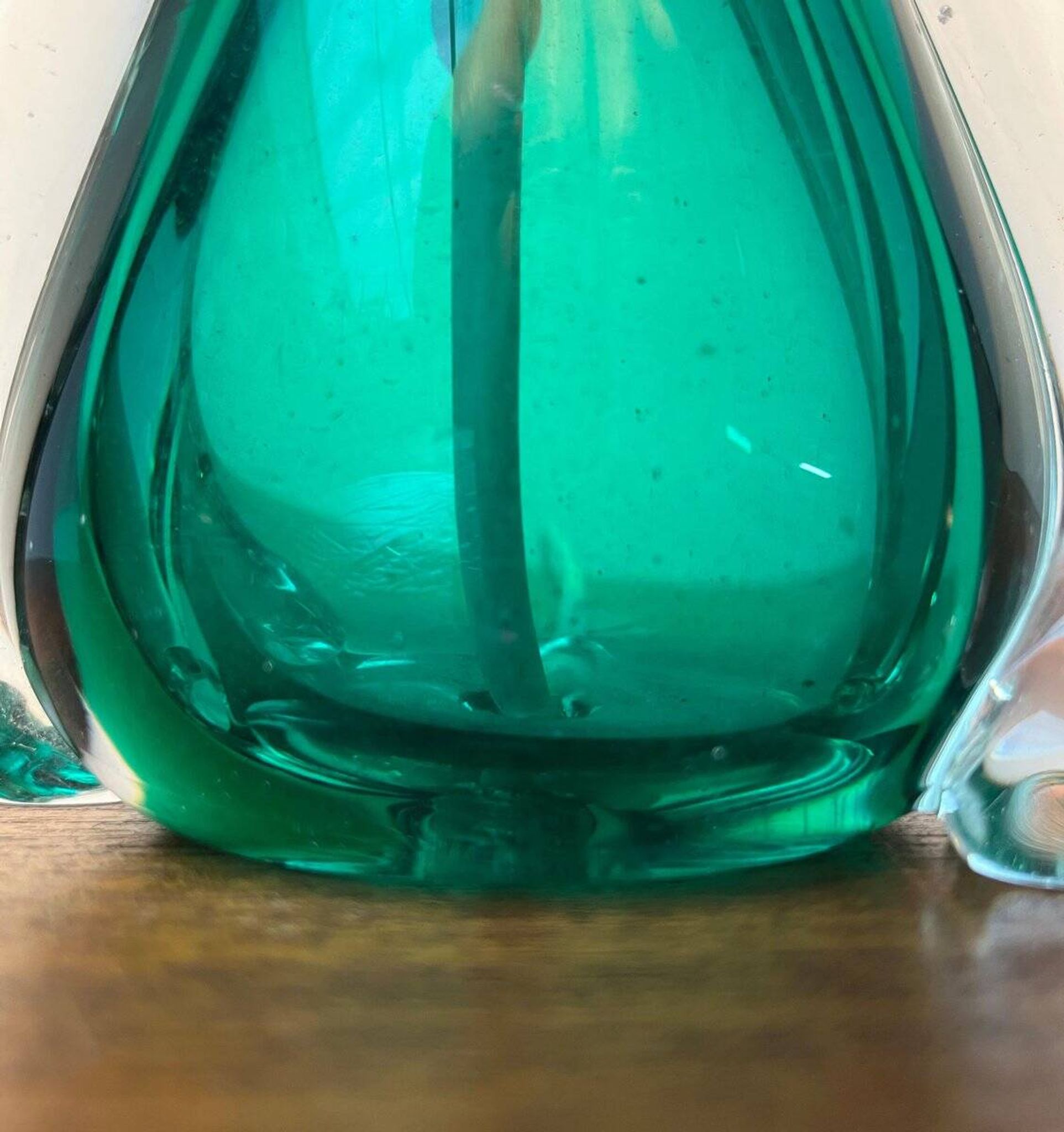 Mid-century Italian Murano glass table lamp from the 1950s.