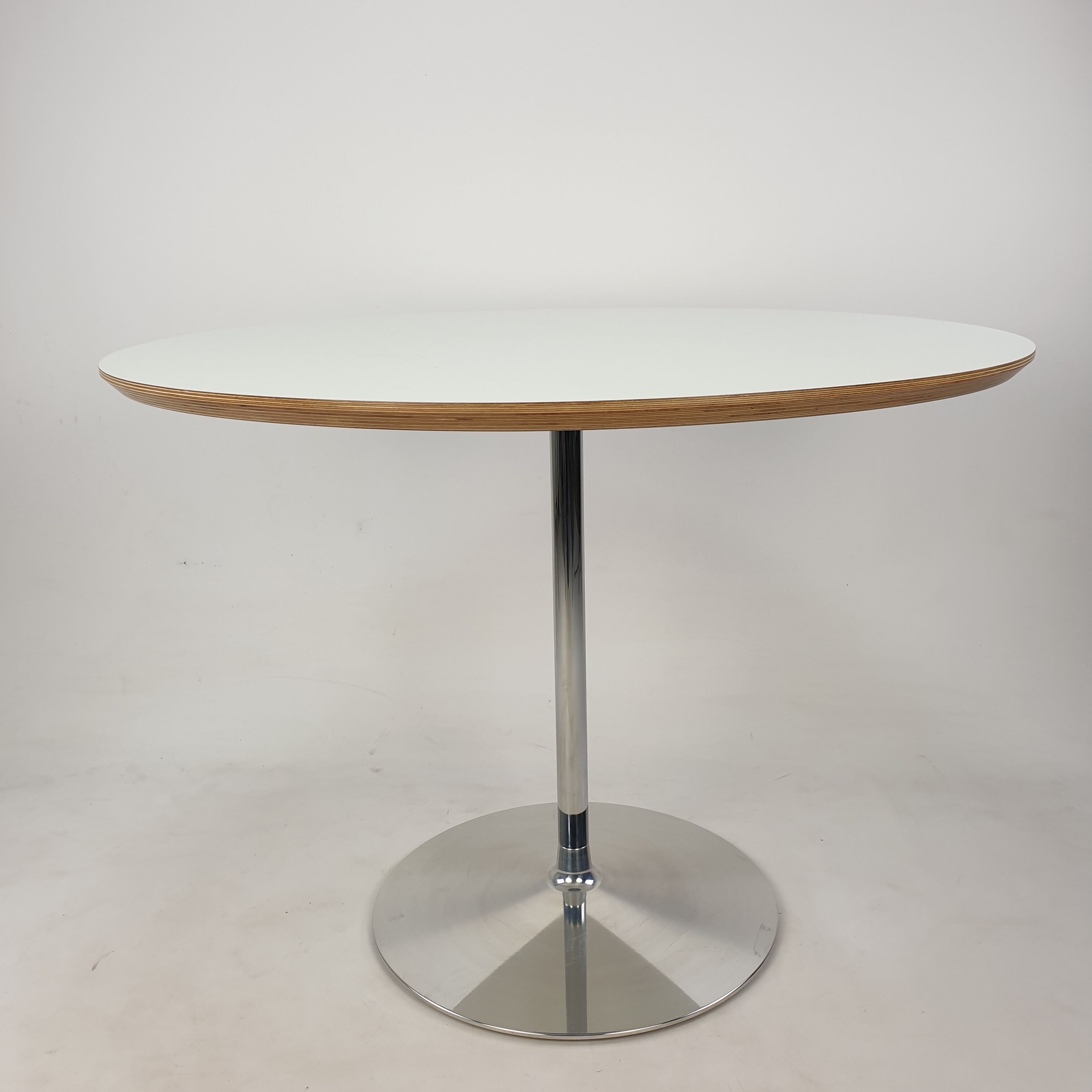 Round Dining Table by Pierre Paulin for Artifort, 1990s