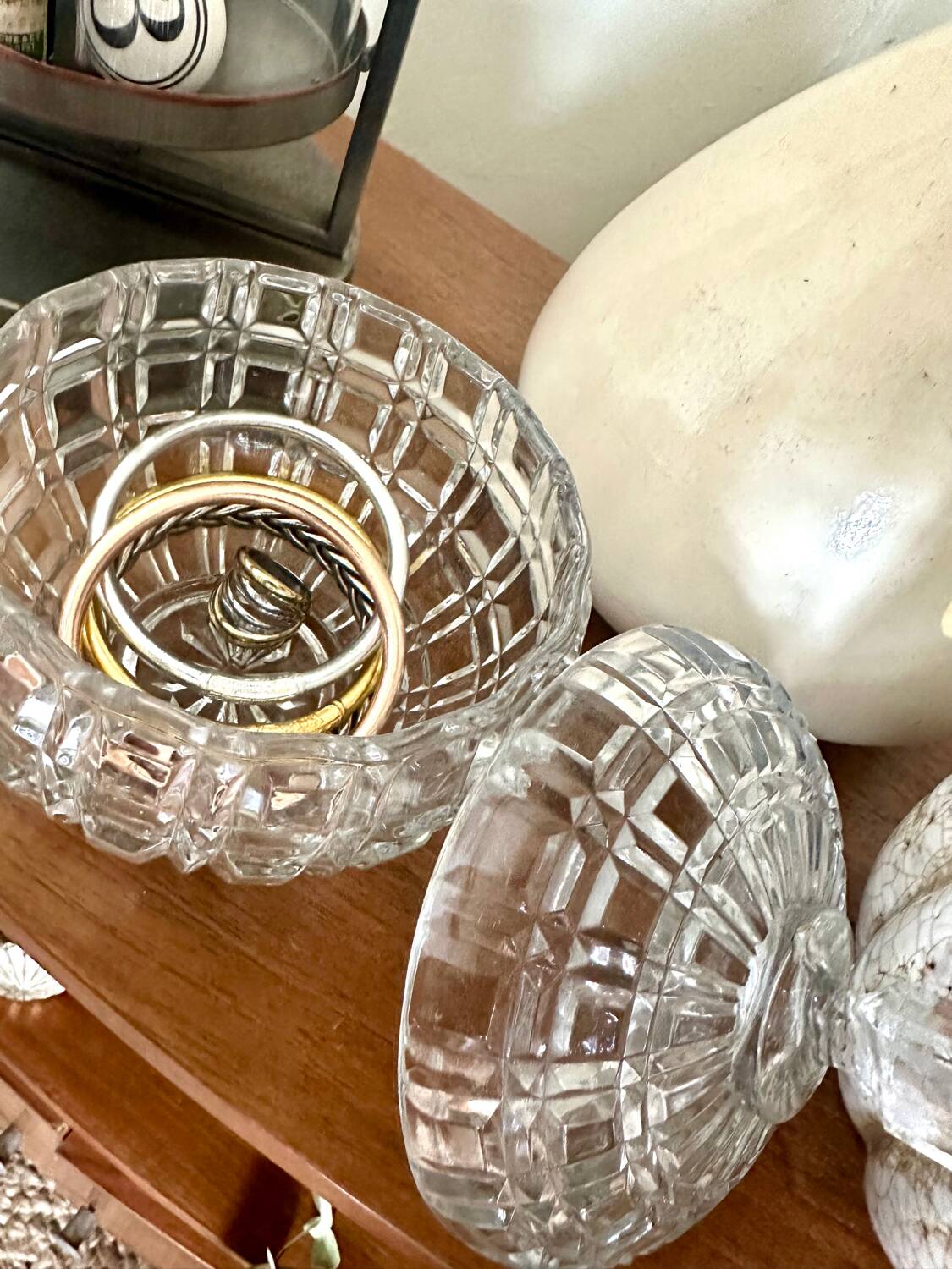 Former Portieux crystal sugar bowl