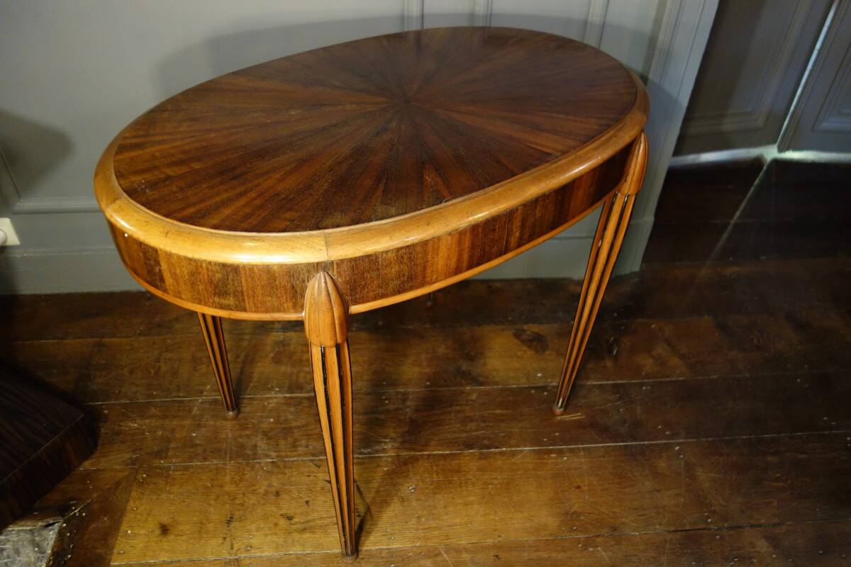 Oval Art Deco side table inlaid with a star, Sue & Mare style, circa