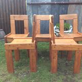 Set of 6 vintage chairs in solid pine.