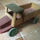 Camion jouet ancien en bois