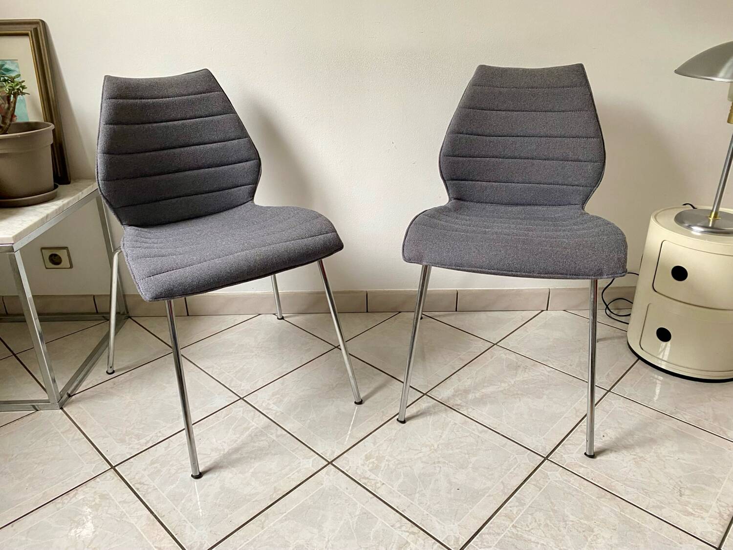 Pair of Kartell Mauï Soft grey chairs, designed by Vico Magistretti