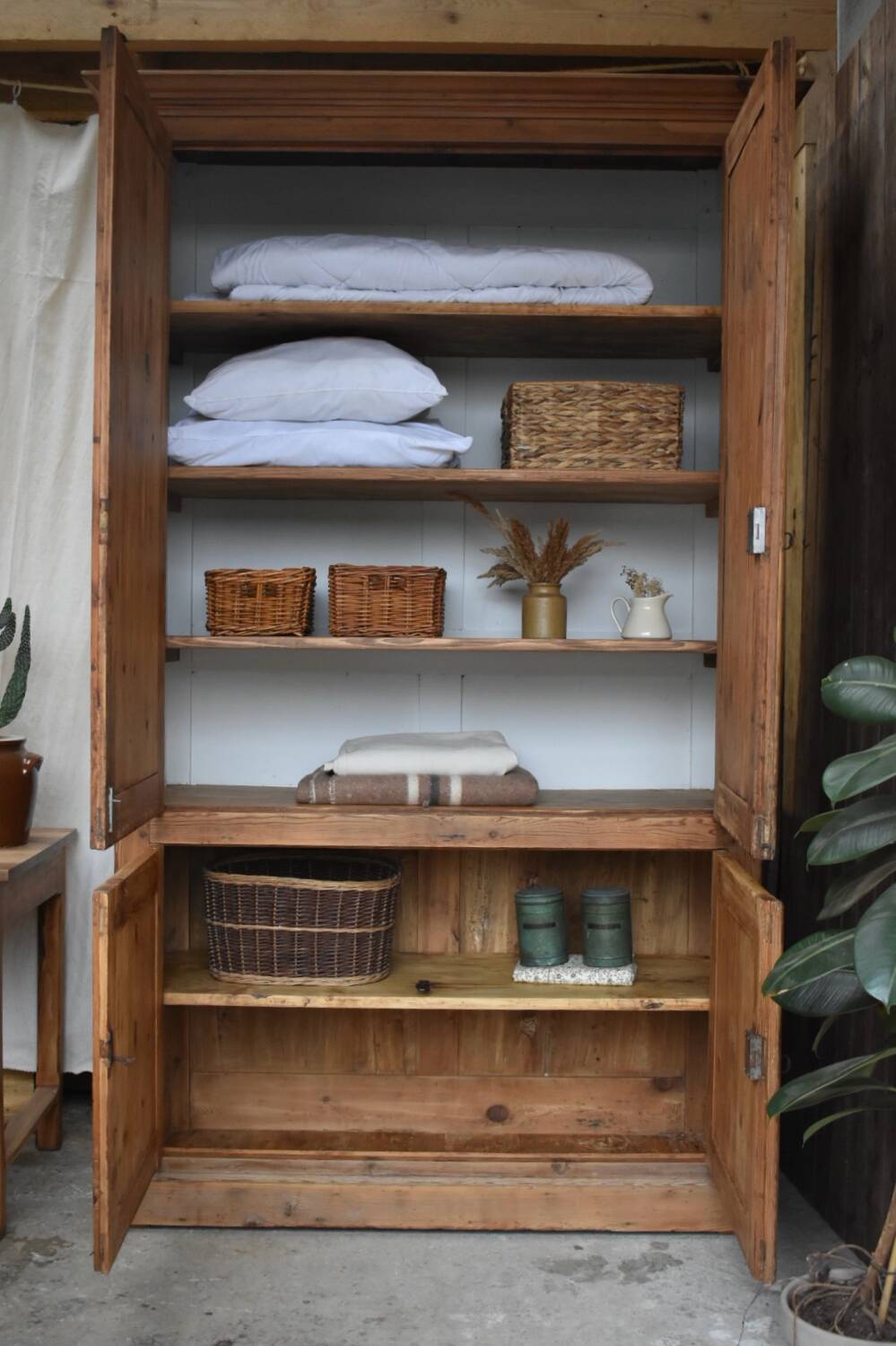 Armoire