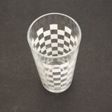 Set of 11 white checkerboard glasses