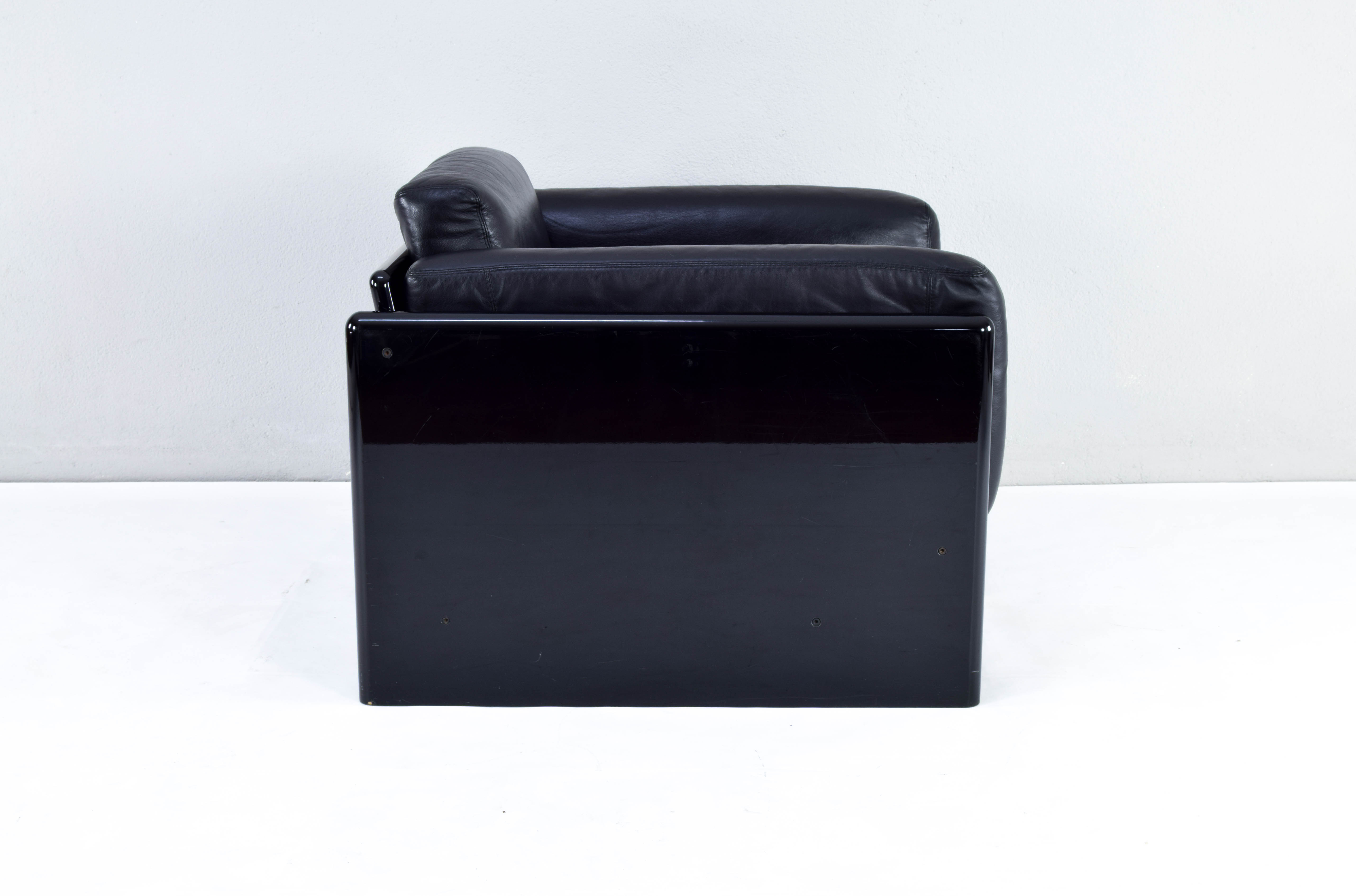 Black Leather Simone Armchair by Ufficio Progetti Gavina for Simon International