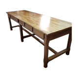 Farm table