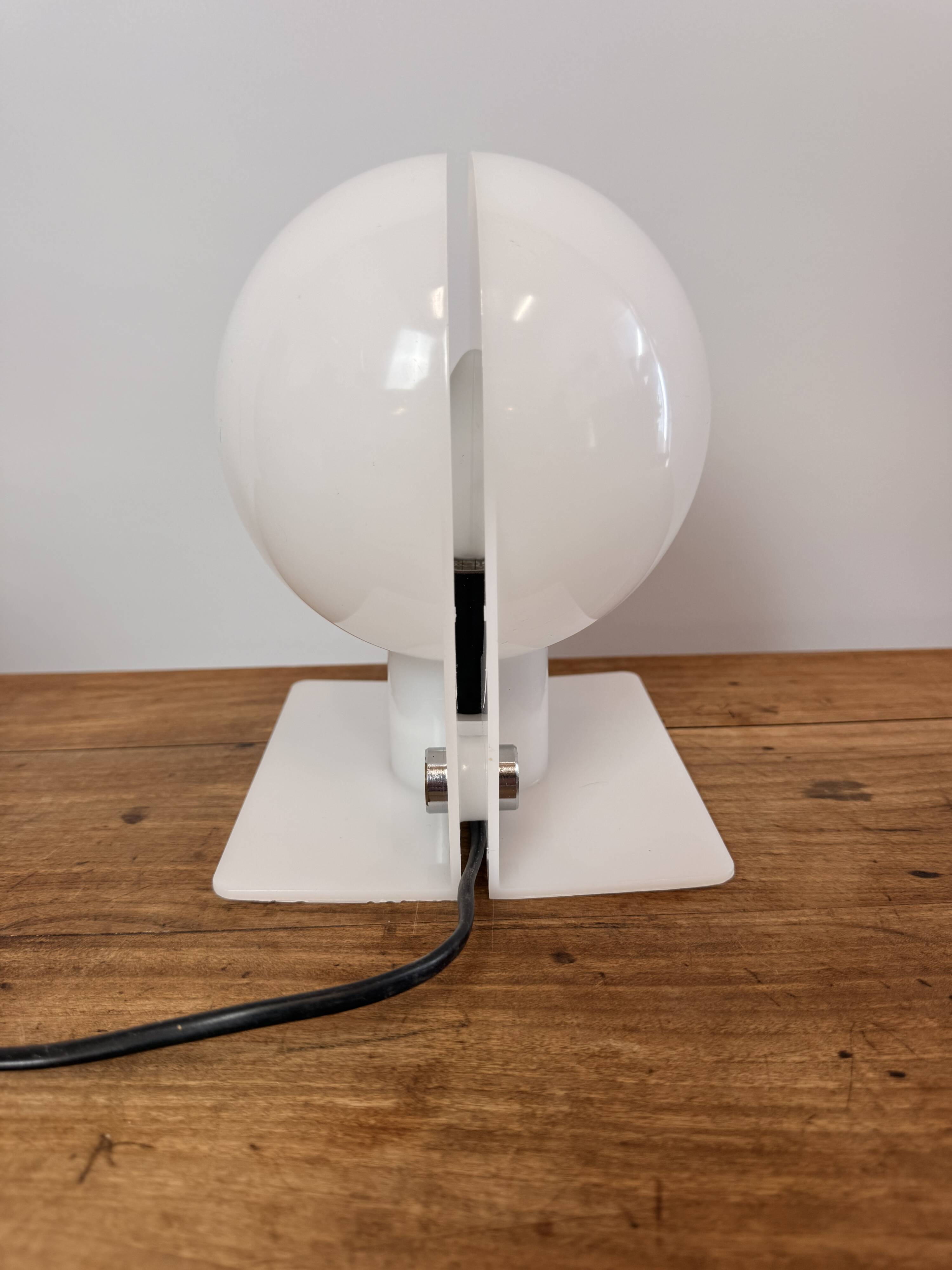 Lampe de table « Sirio »– Sergio Brazzoli pour Harvey Guzzini – Années 70