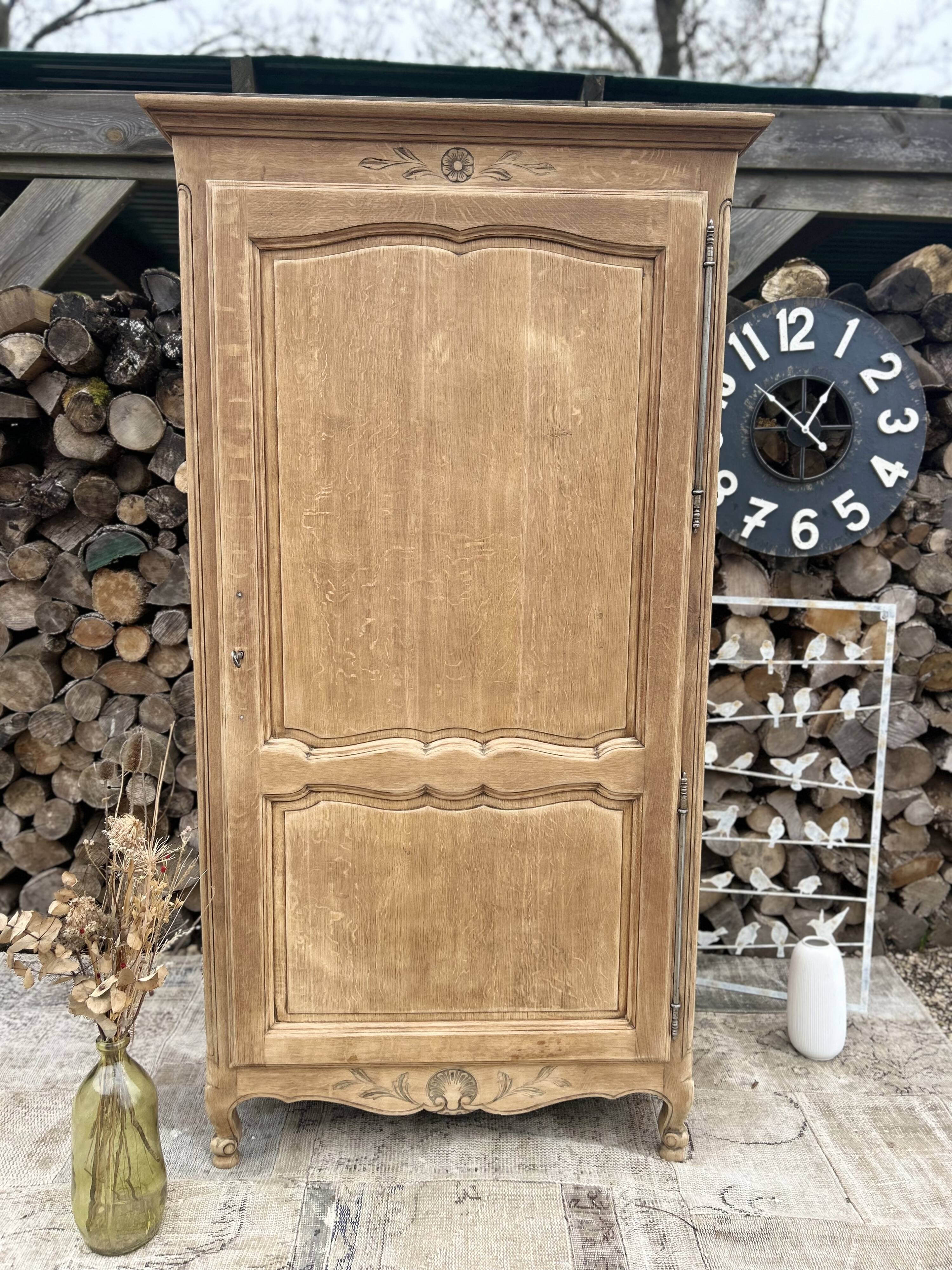 Bonnetière chêne massif rénové