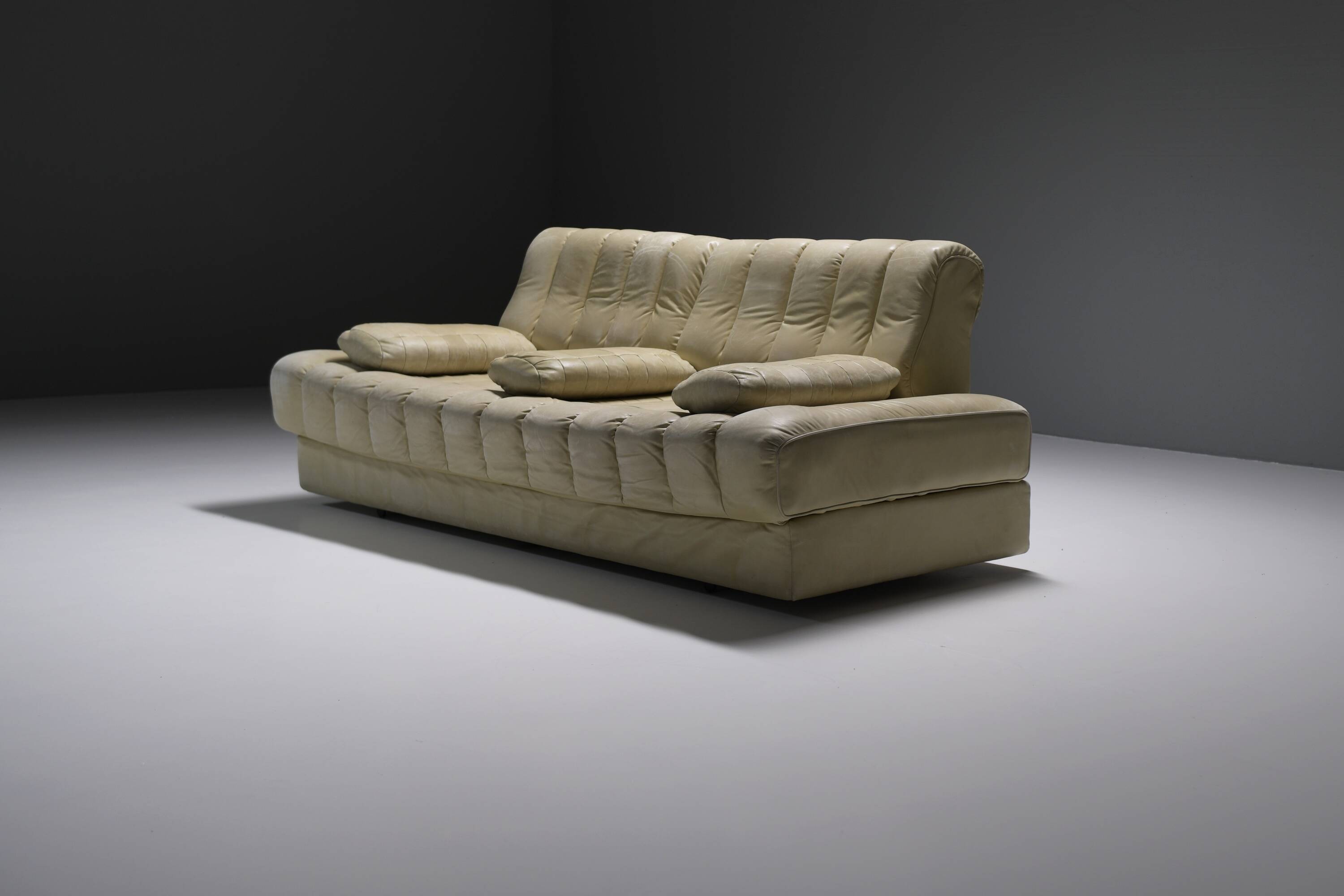 Vintage DS-85 DS85 sofa in original leather by Team De Sede for De Sede Swiss