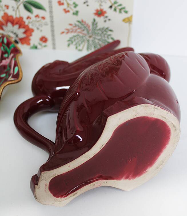 Pelican jug Poët Laval