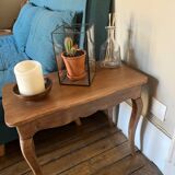 Table basse, de chevet, d’appoint, chêne clair.